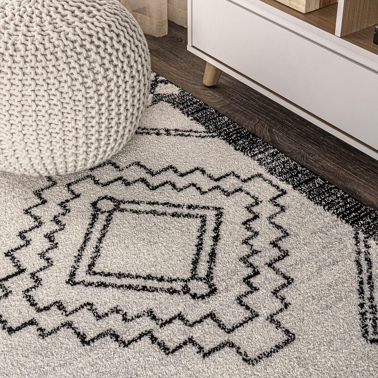 JONATHAN Y Amir Moroccan Beni Souk Cream/Black 3' Square Area Rug