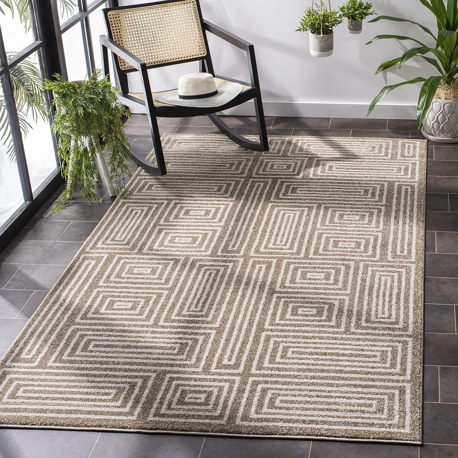 Amherst AMT430 Power Loomed Indoor Area Rug - Wheat/Beige - 4'x6' - Safavieh