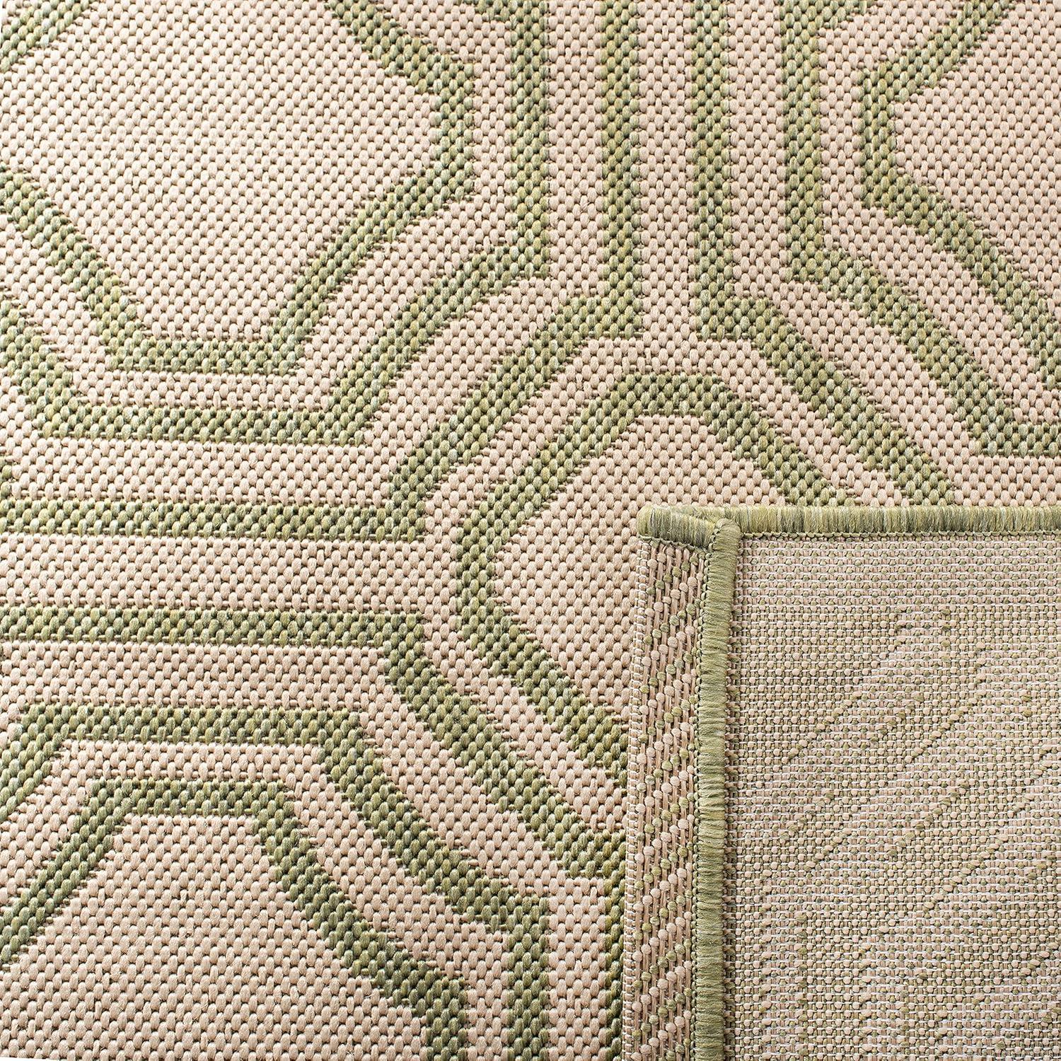 Courtyard CY6112 Power Loomed Indoor and Outdoor Accent Rug - Beige/Sweet Pea - 2'7"x5' - Safavieh