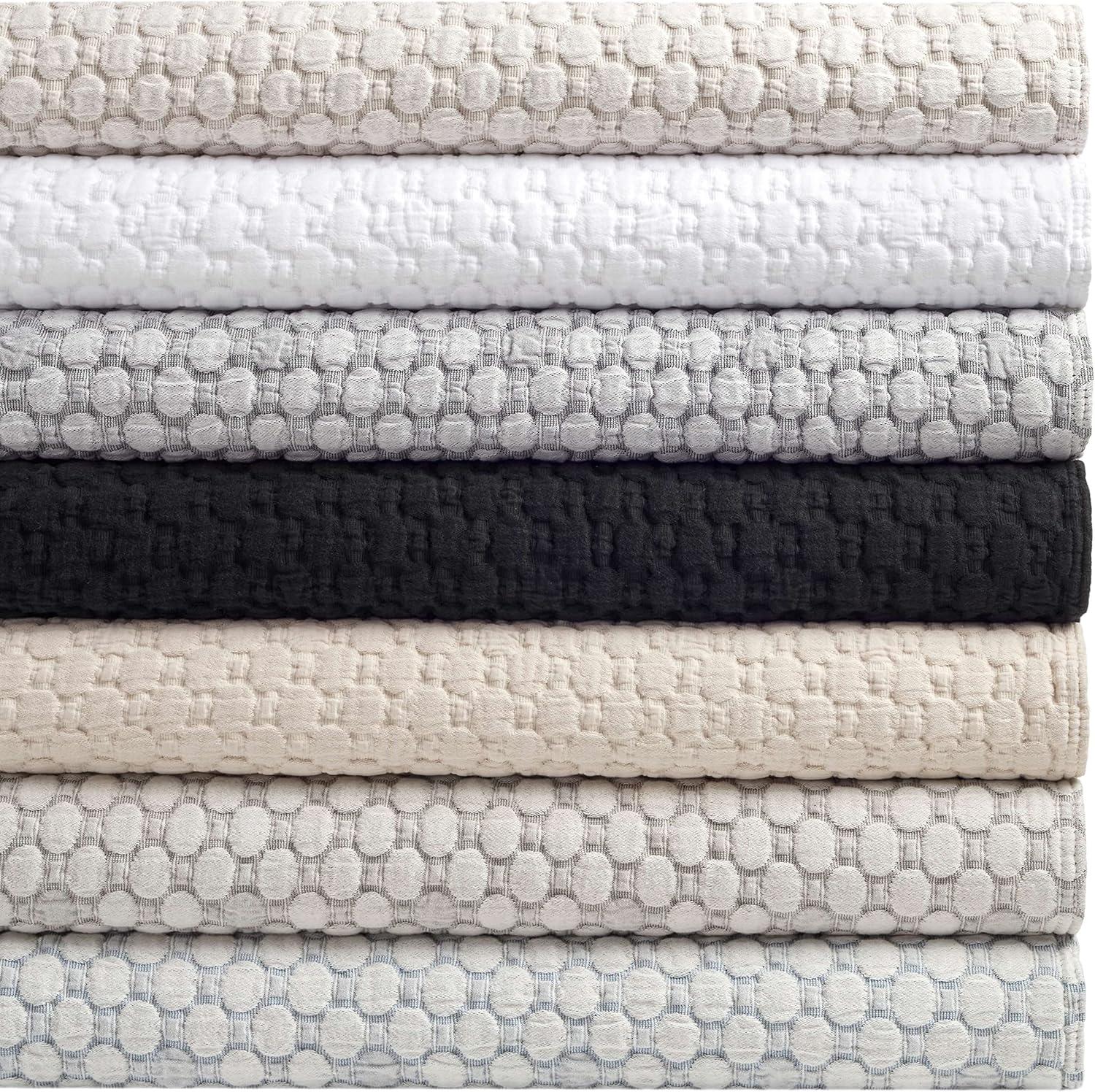 Lodi Matelasse Coverlet