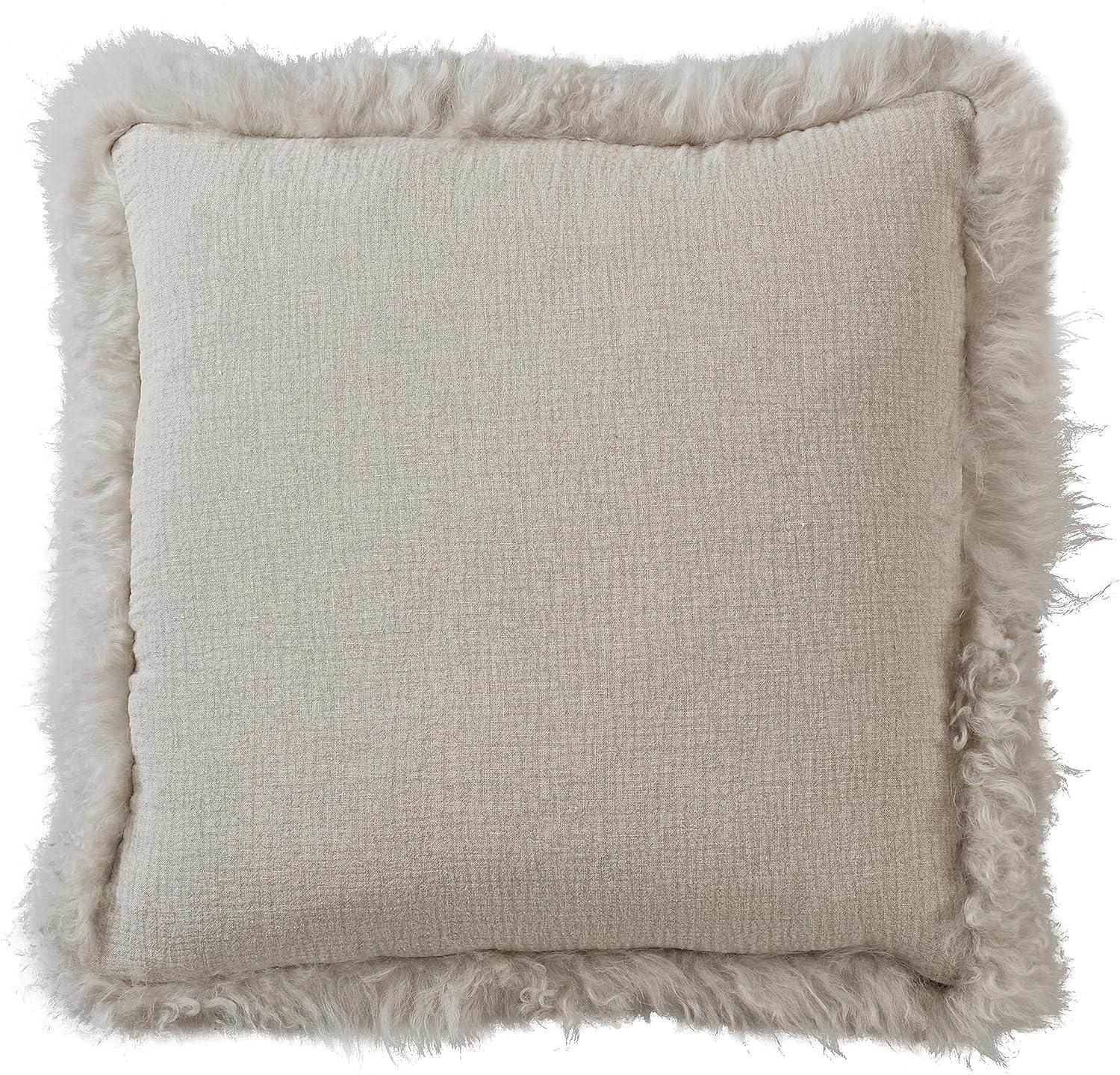 Saro Lifestyle Luxurious Linen Poly Filled Throw Pillow with Plush Lamb Fur Border