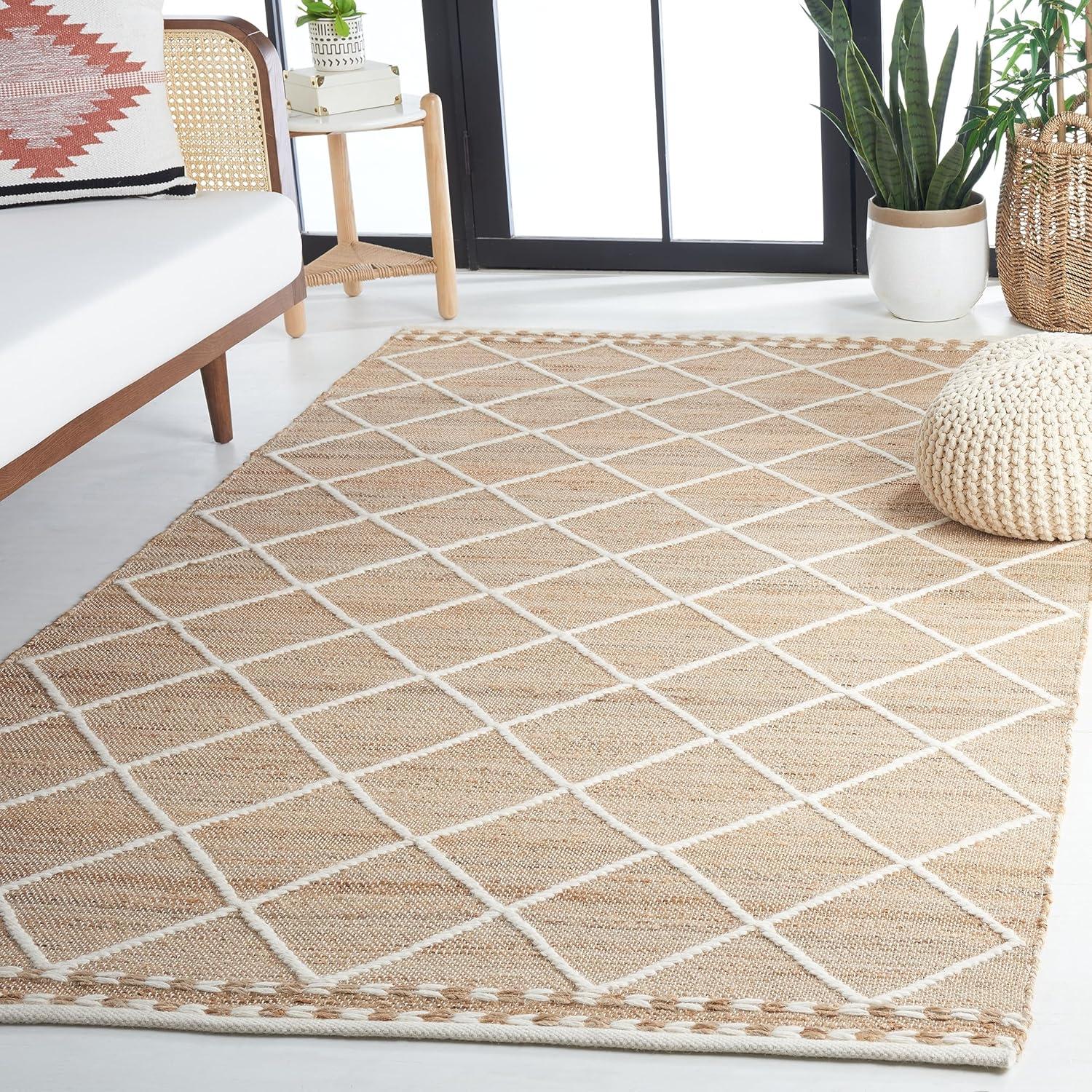 Ivory Diamond Handmade Wool 6' x 9' Area Rug