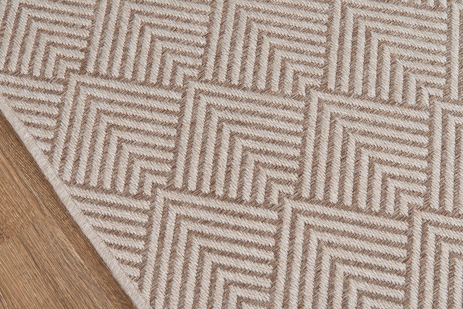 Momeni Rugs Como Indoor Rug, 7'10" X 10'10", Beige