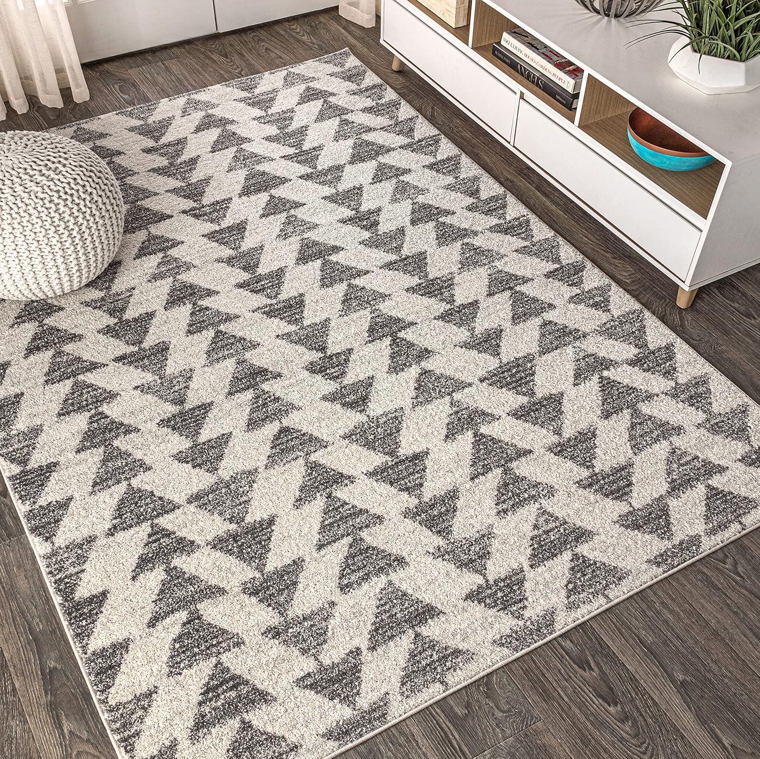 Aisha Moroccan Triangle Geometric Indoor Area Rug - JONATHAN Y