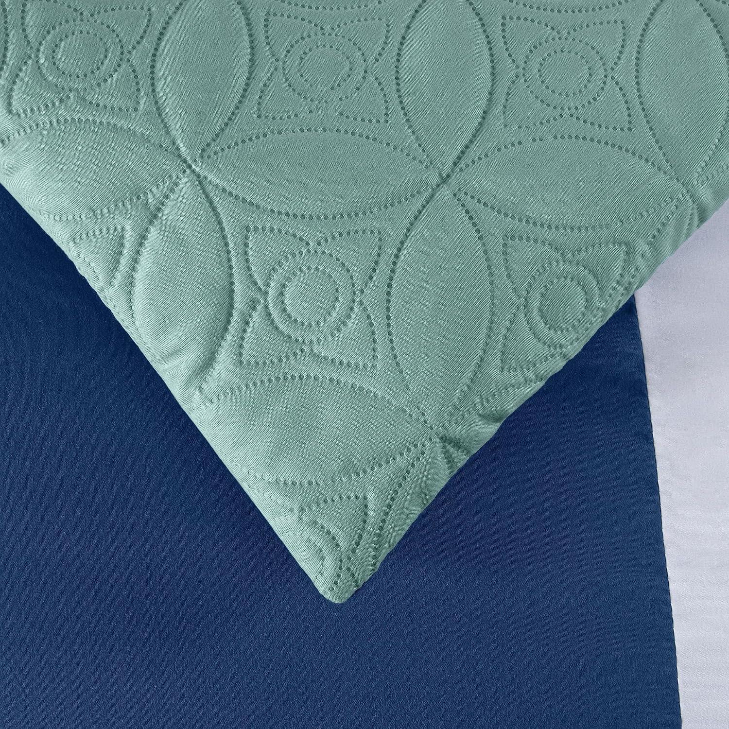 Chezmoi Collection Bernard 7-Piece King Bed in a Bag Comforter Set with Sheets, Lightweight Comforter Navy Blue Gray Patchwork Quilted Medallion Bedding Set for All Season