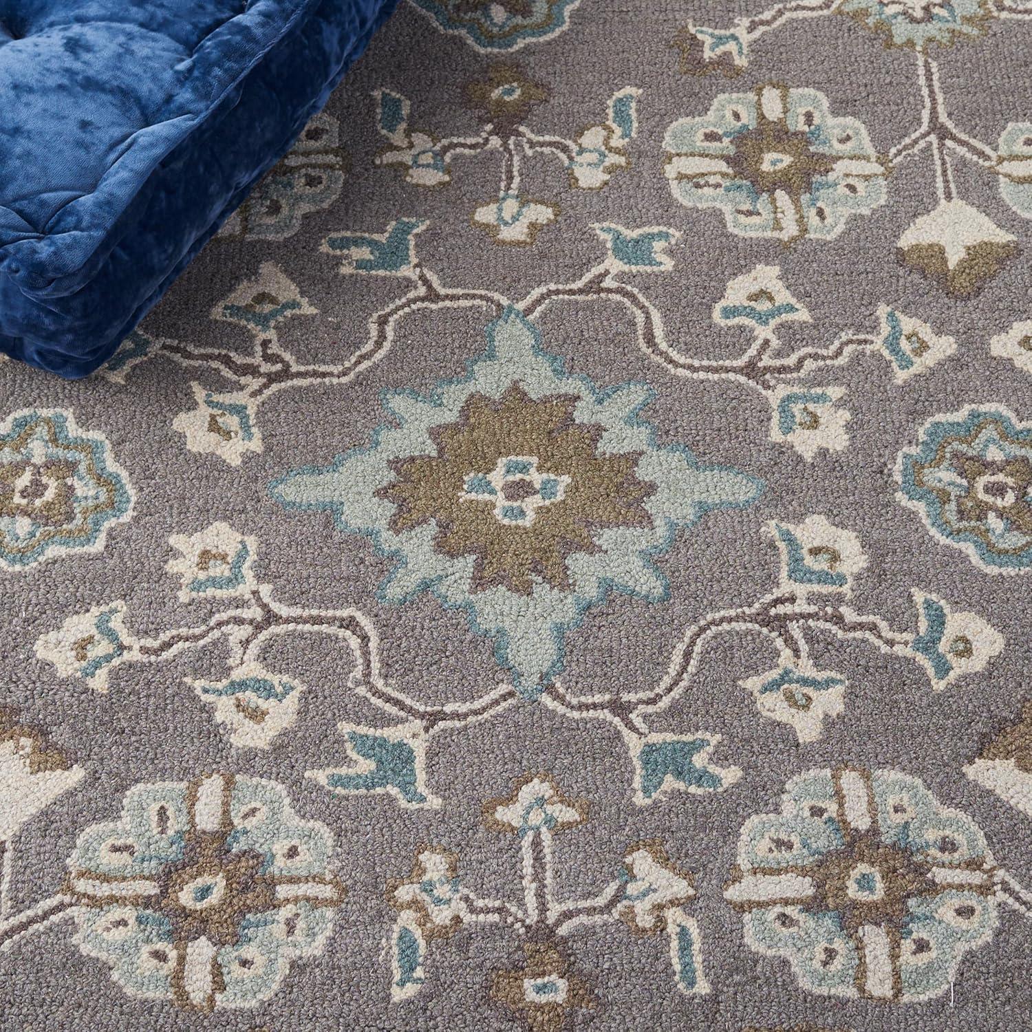 Blossom BLM218 Hand Tufted Area Rug - Grey - 5'x8' - Safavieh.
