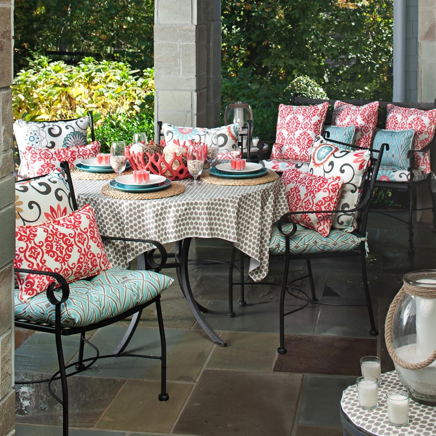 Pillow Perfect Pom Pom Play Floral Indoor/Outdoor Reversible Throw Pillow (Set of 2)
