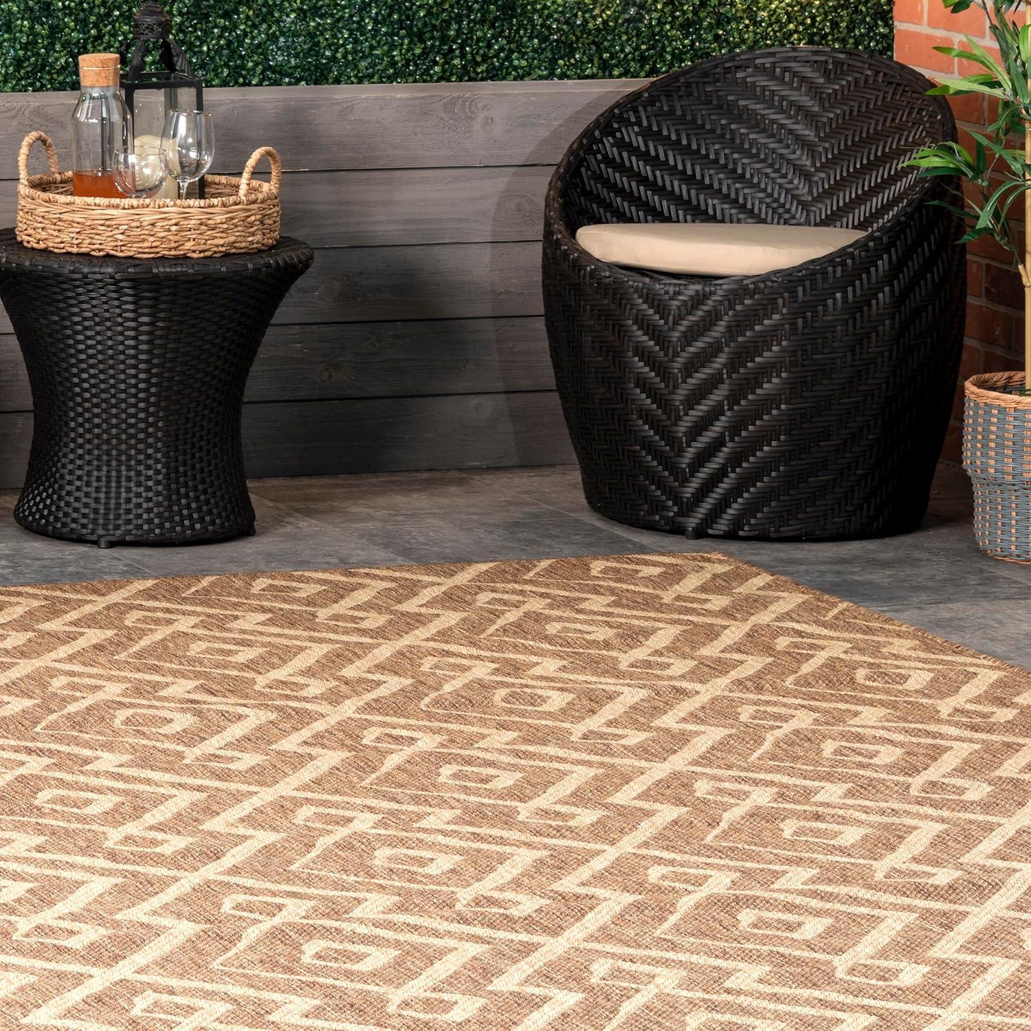 Nuloom Sammi Trellis 5x8 Indoor/Outdoor Area Rug for Living Room Patio Deck Front Porch Kitchen, Brown/Ivory