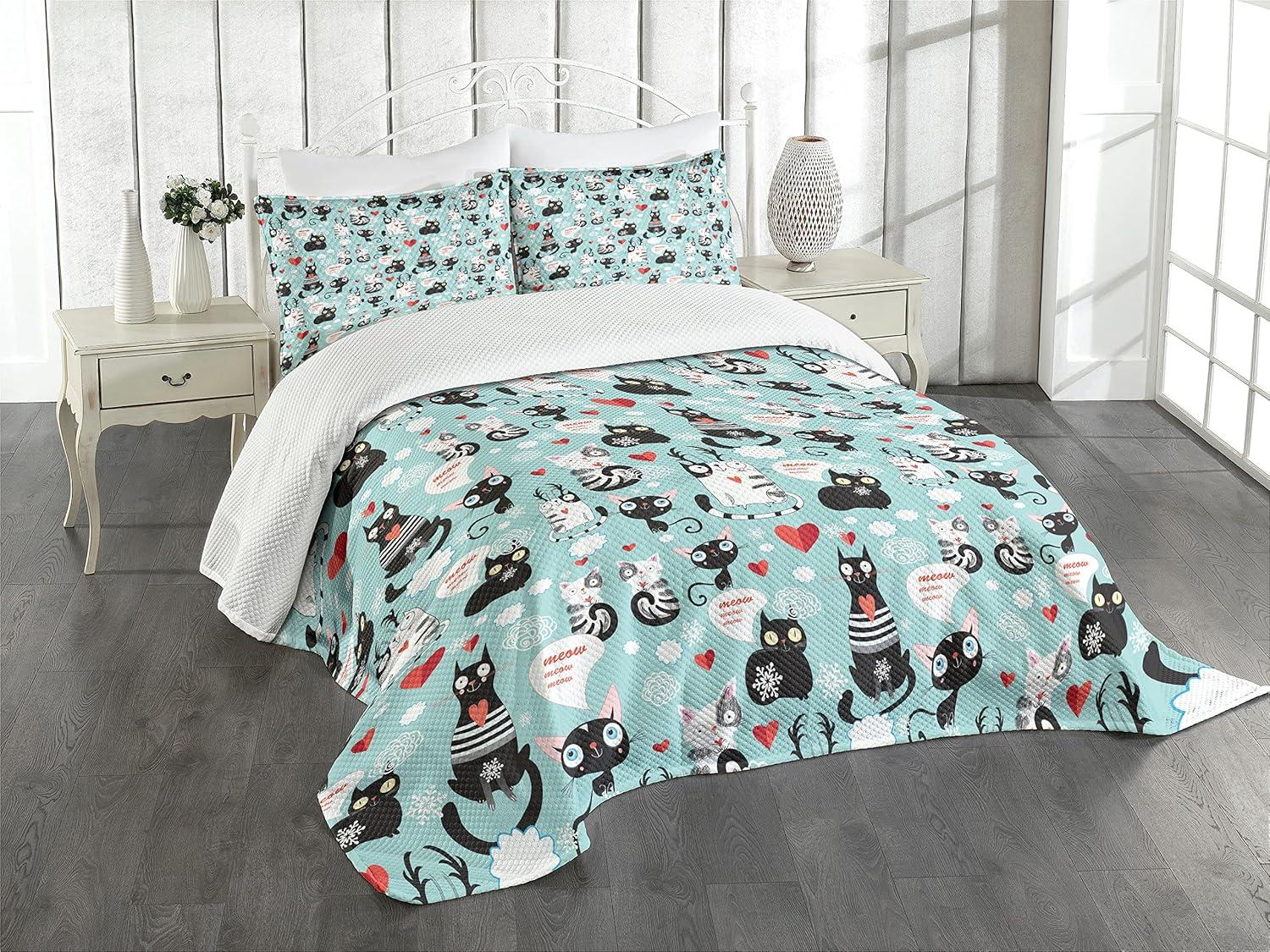 King Size Black and White Cat Print Bedspread Set