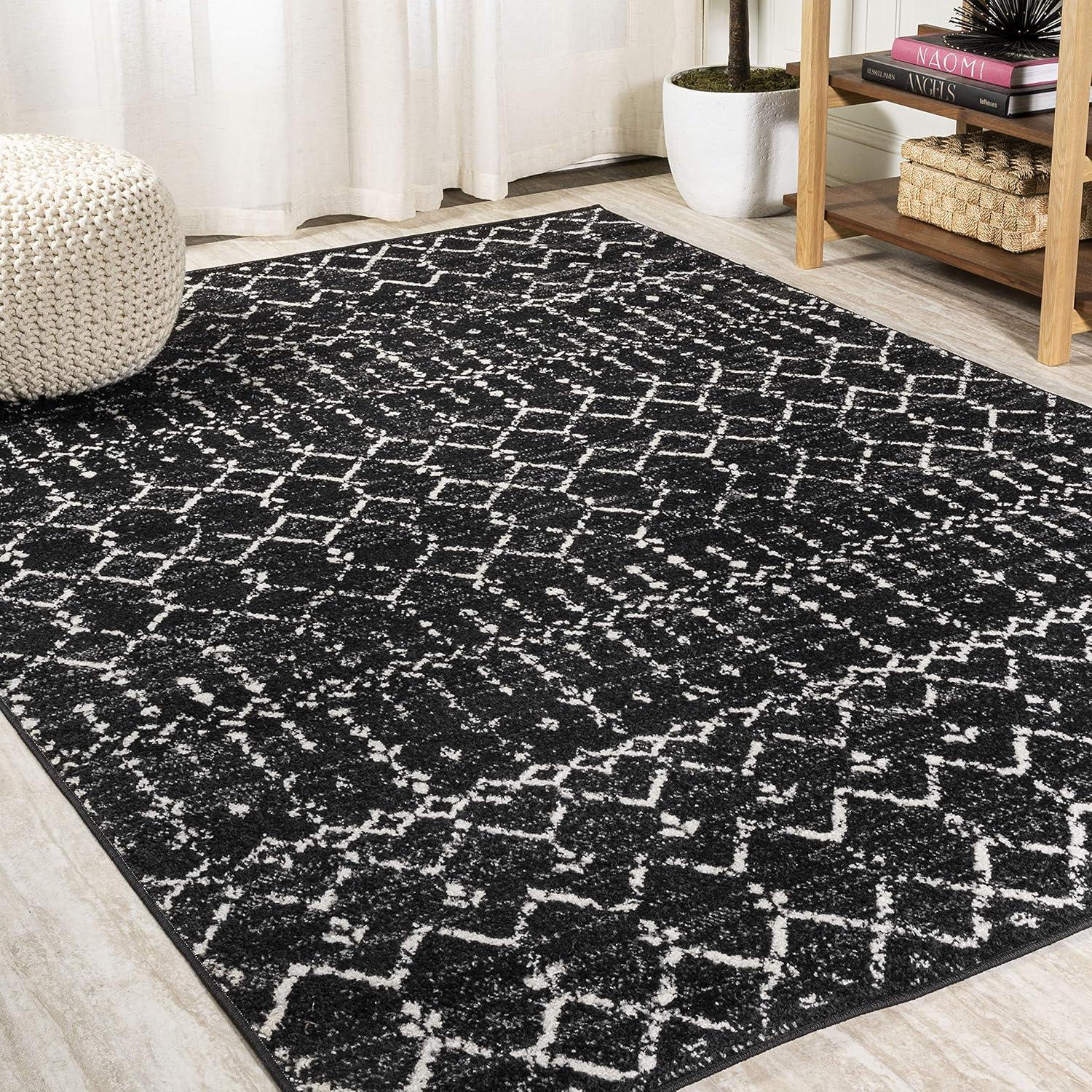 JONATHAN Y Moroccan HYPE Boho Vintage Diamond Black/Ivory 5 ft. x 8 ft. Area Rug