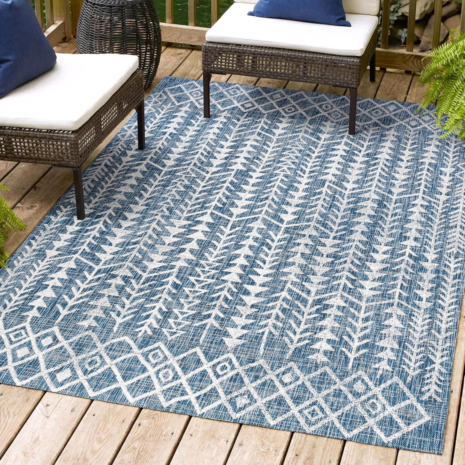 Tokay Bohemian Inspired Geometric Indoor/Outdoor Area Rug - JONATHAN Y