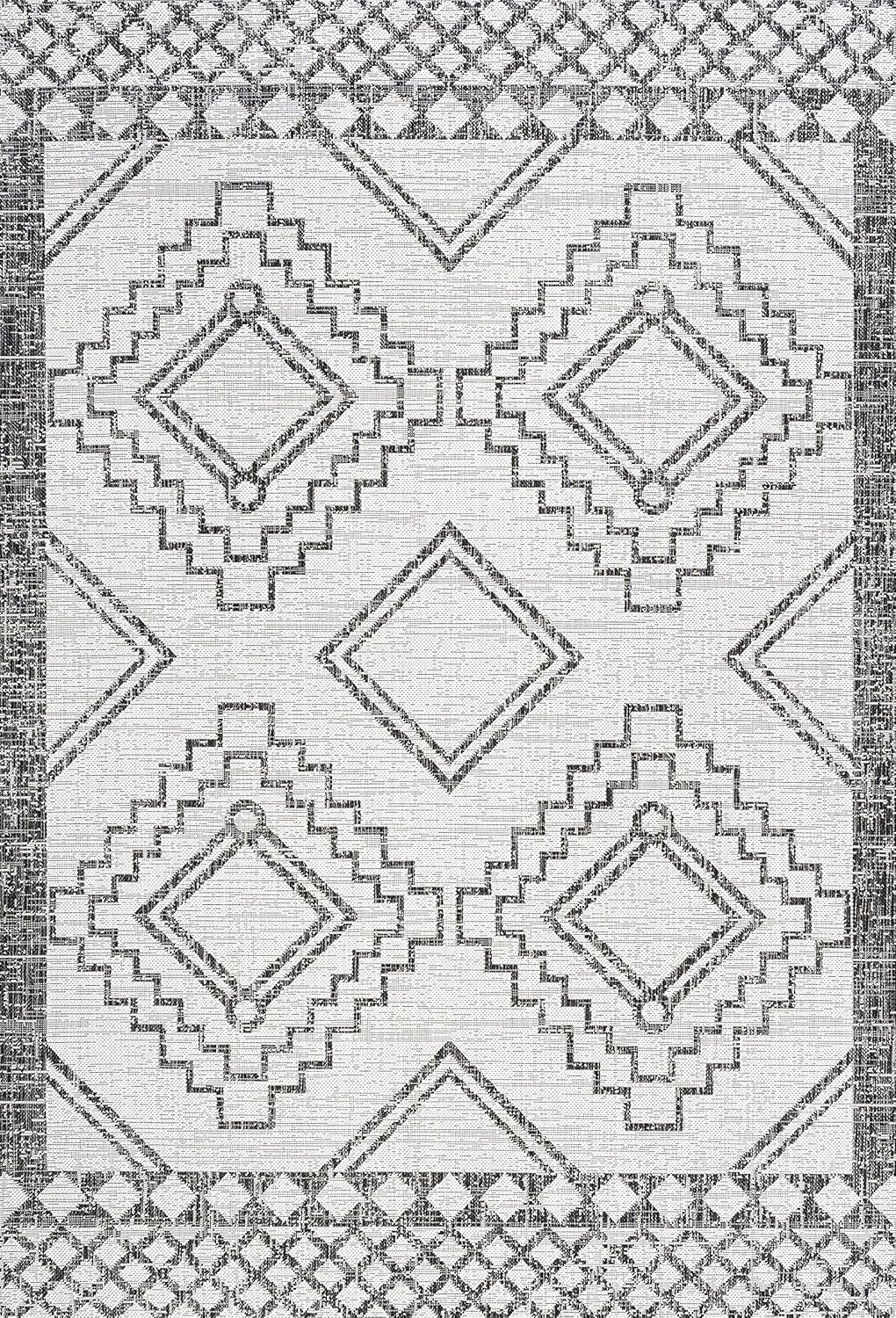 Ivory/Black Geometric Synthetic 3x5 Indoor/Outdoor Area Rug