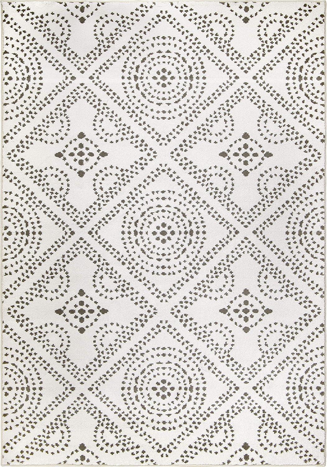 Gray and White Geometric Synthetic Area Rug, 5'3" x 7'6"