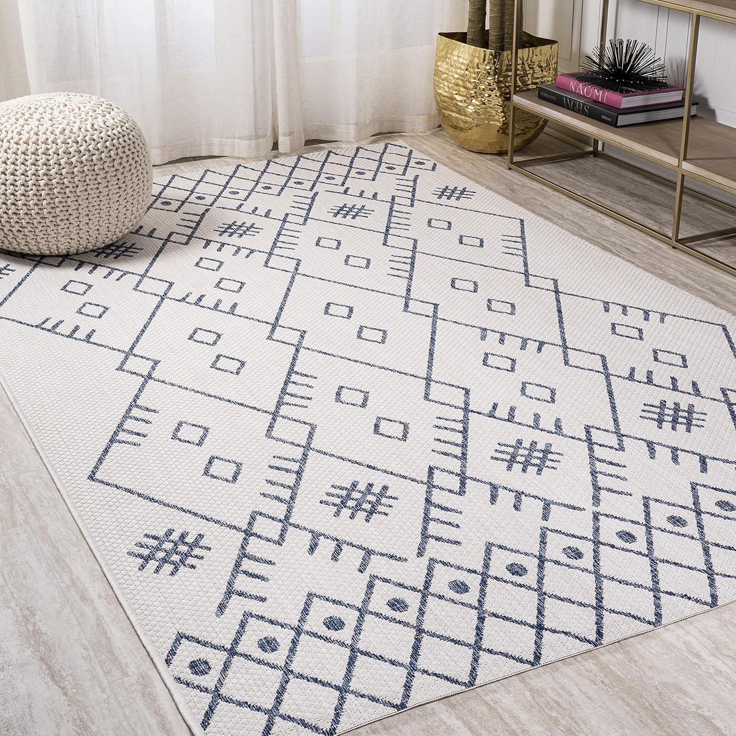 Ivory/Navy Boho Moroccan 4'x6' Synthetic Area Rug