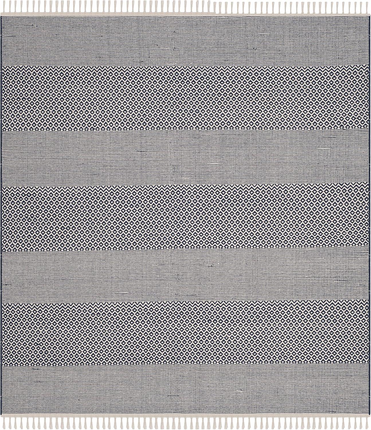 Montauk MTK330 Hand Woven Indoor Rug - Safavieh