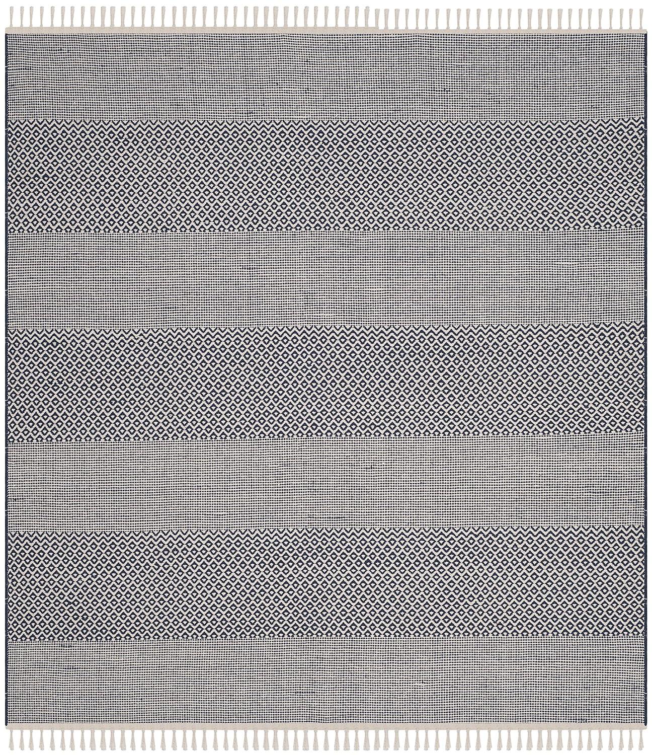 Montauk MTK330 Hand Woven Indoor Accent Rug - Ivory/Navy - 4'x4' - Safavieh