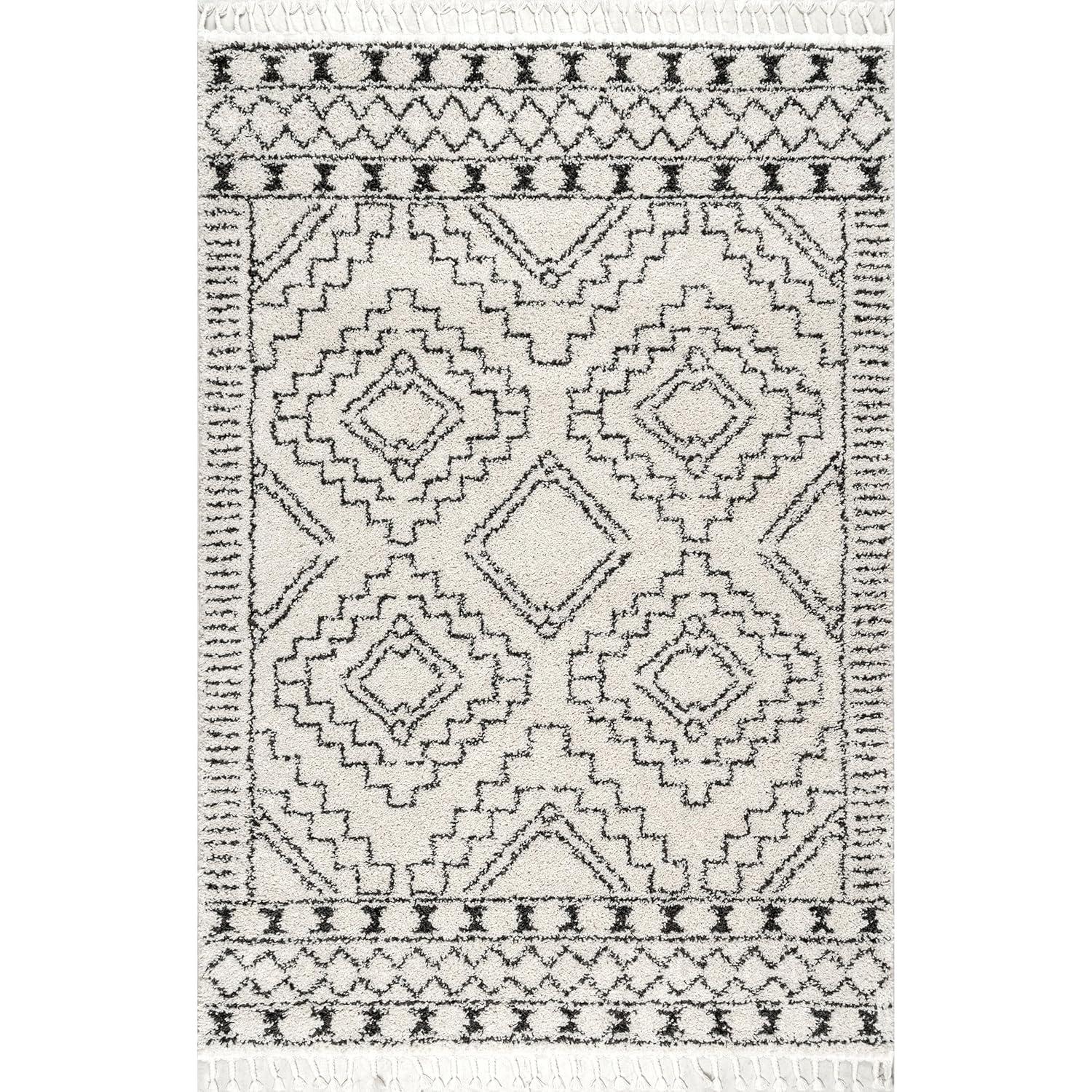Nuloom Vasiliki Geometric 4x6 Shag Indoor Area Rug for Living Room Bedroom Dining Room Nursery, Off White/Charcoal
