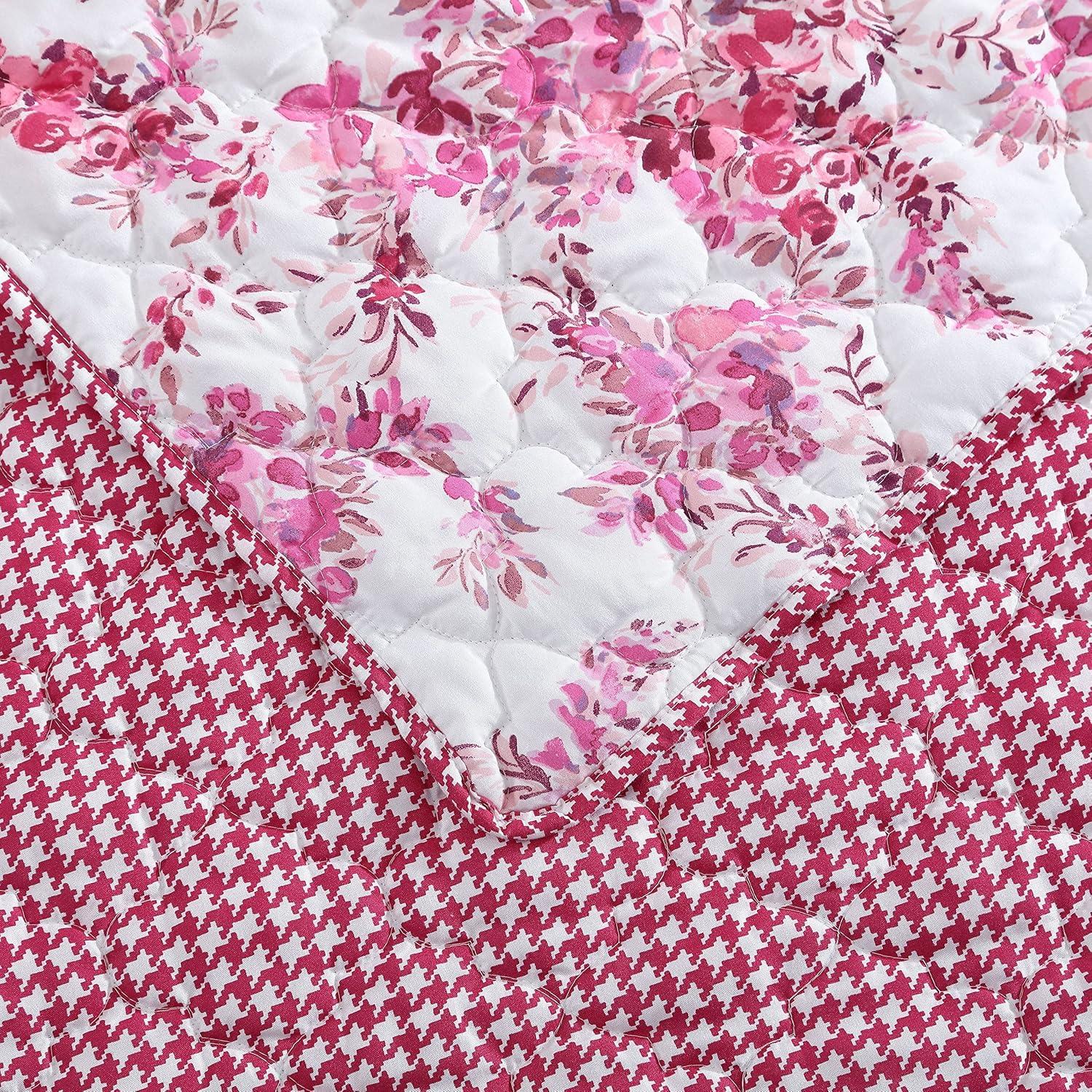 Betsey Johnson Betsey Johnson Floral Vineyard Reversible Quilt Set