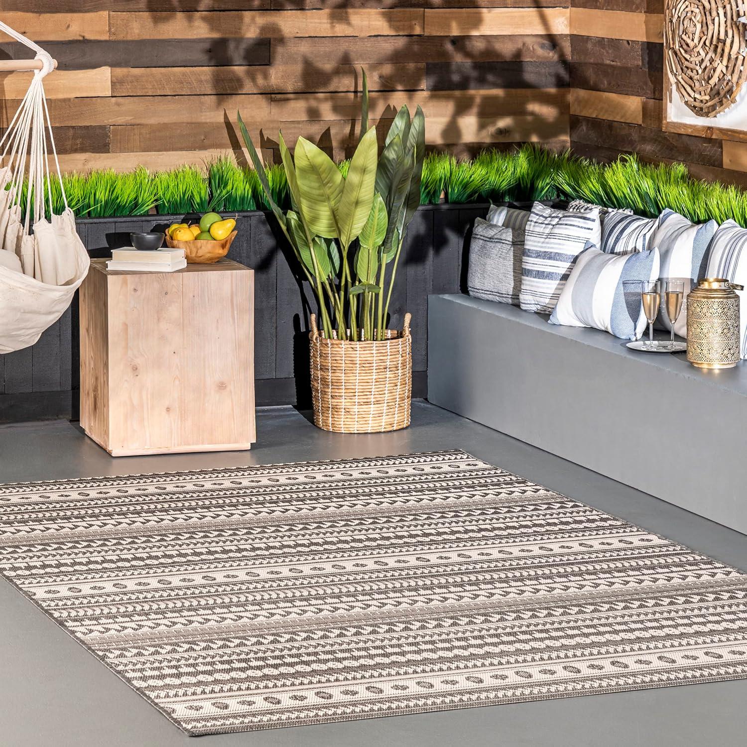 nuLOOM Teofila Outdoor Area Rug