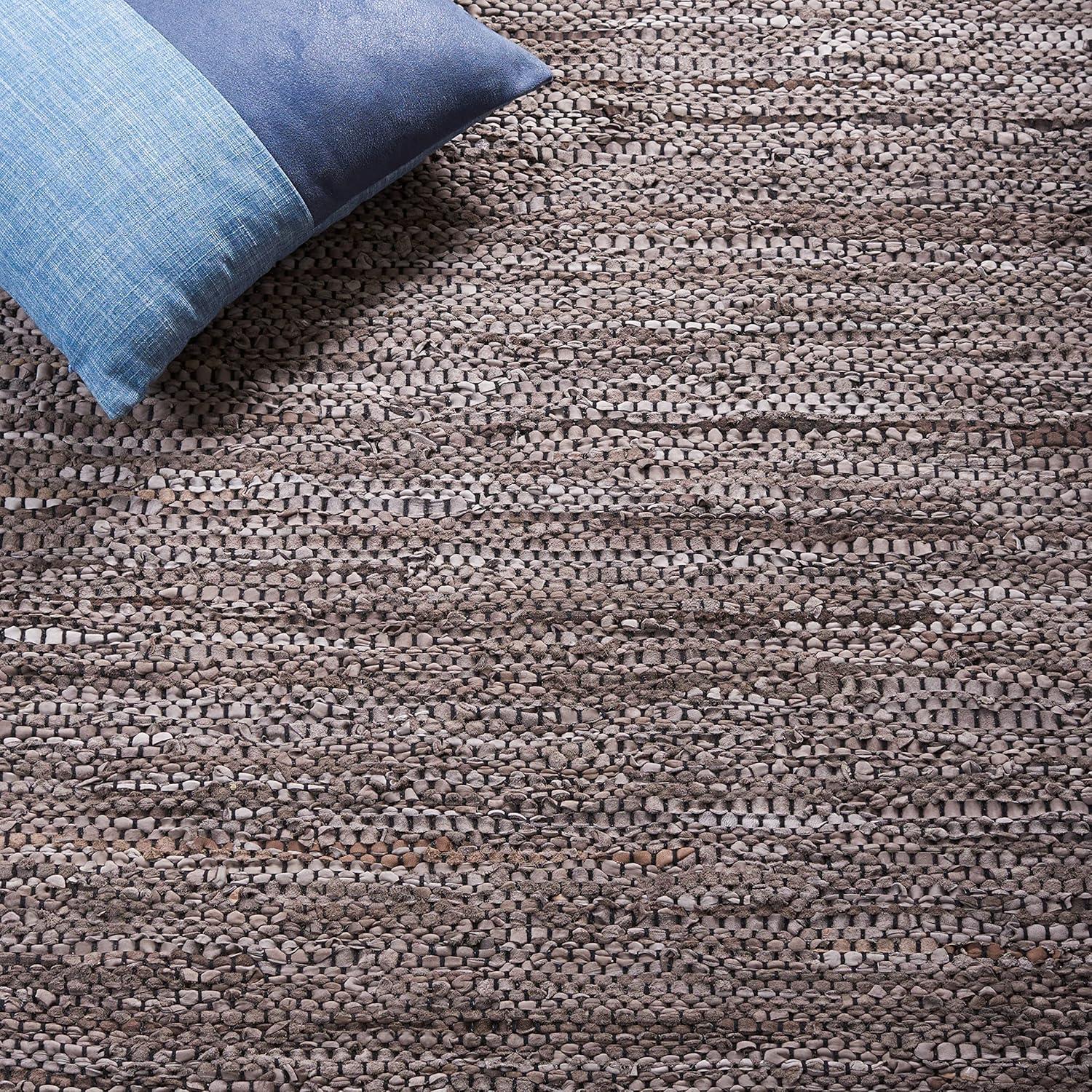 Vintage Leather VTL400 Hand Woven Indoor Accent Rug - Silver/Ivory - 3'x5' - Safavieh