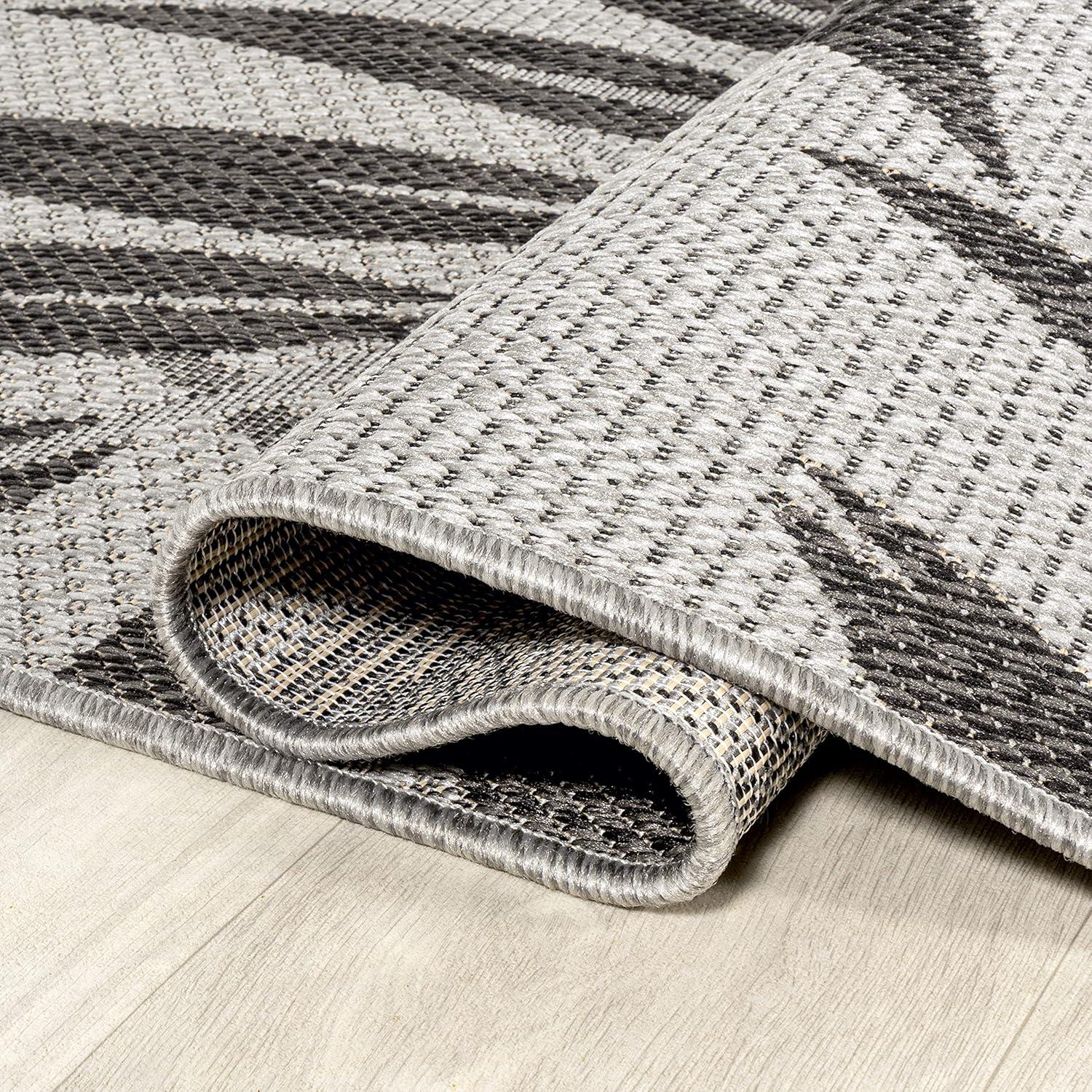 8' x 10' Havana Tropical Palm Leaf Indoor/Outdoor Area Rug, Gray/Black - JONATHAN Y