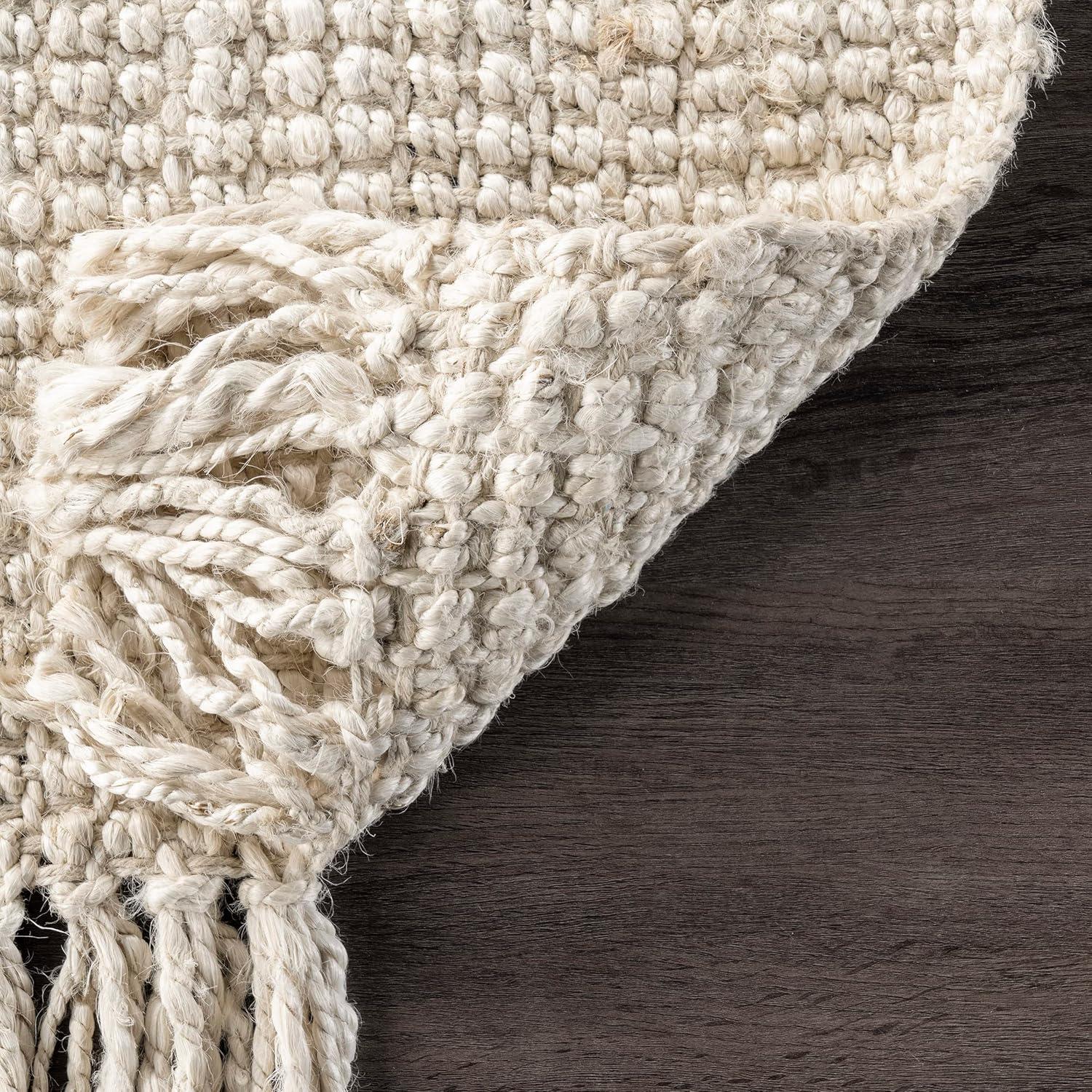 nuLOOM Daniela Chunky Jute Off-White 7' 6" x 9' 6" Farmhouse Area Rug