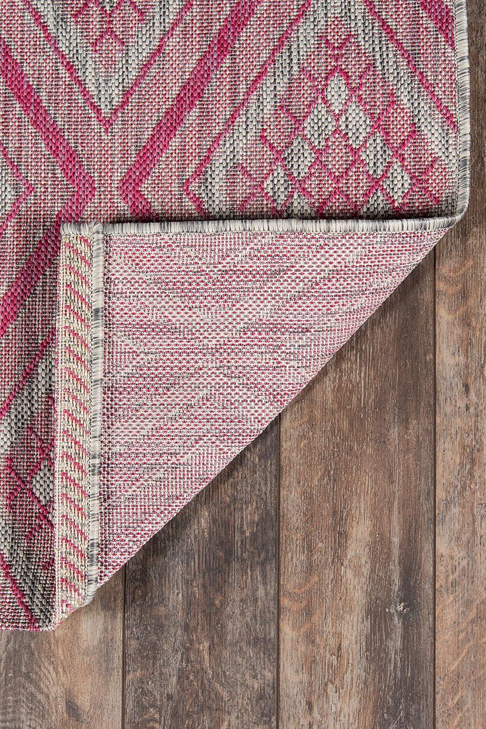 Madcap Cottage by Momeni Lake Palace Geometric Indoor / Outdoor Rug