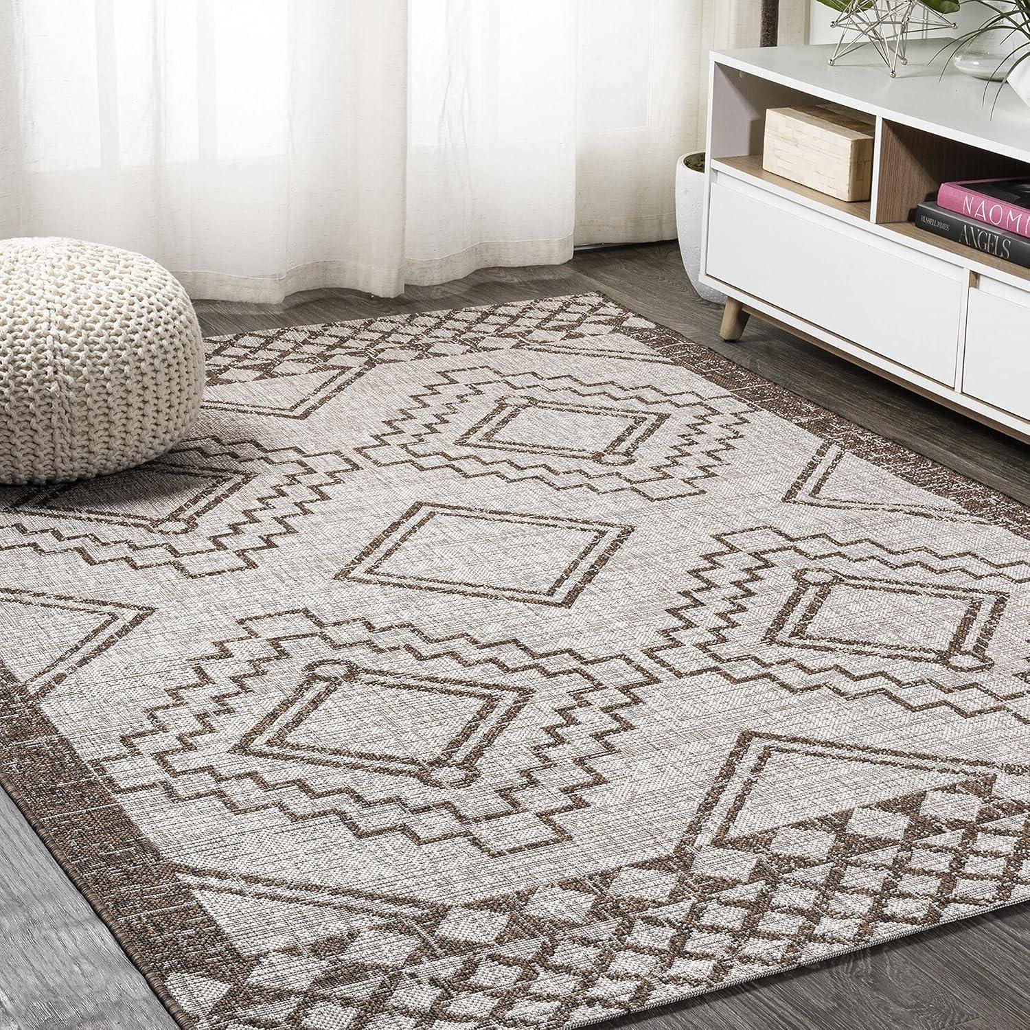 Marokko Diamond  Medallion Indoor/Outdoor Area Rug - JONATHAN Y