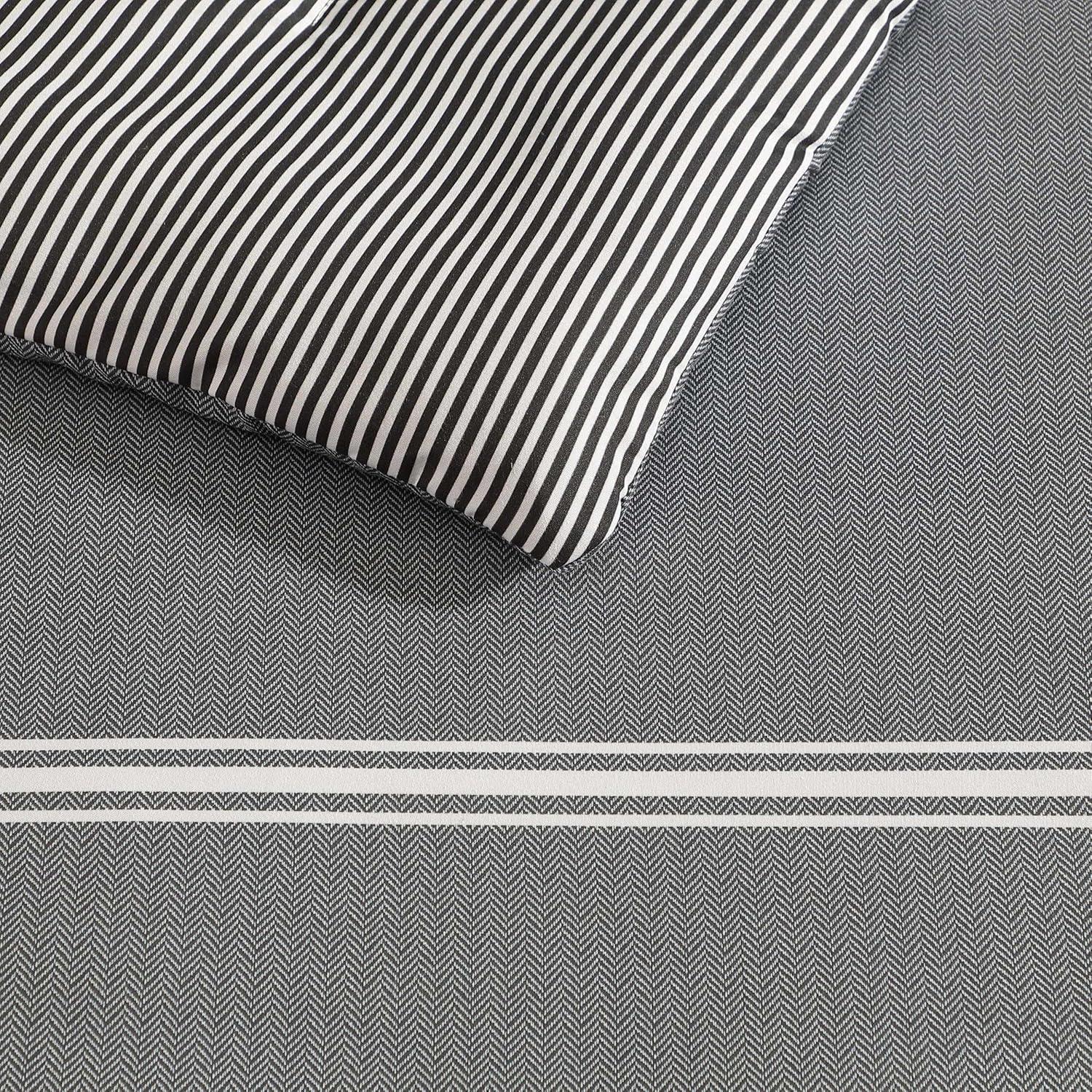 Eddie Bauer Eddie Bauer Chevron And Stripes Grey Bonus Bed Set