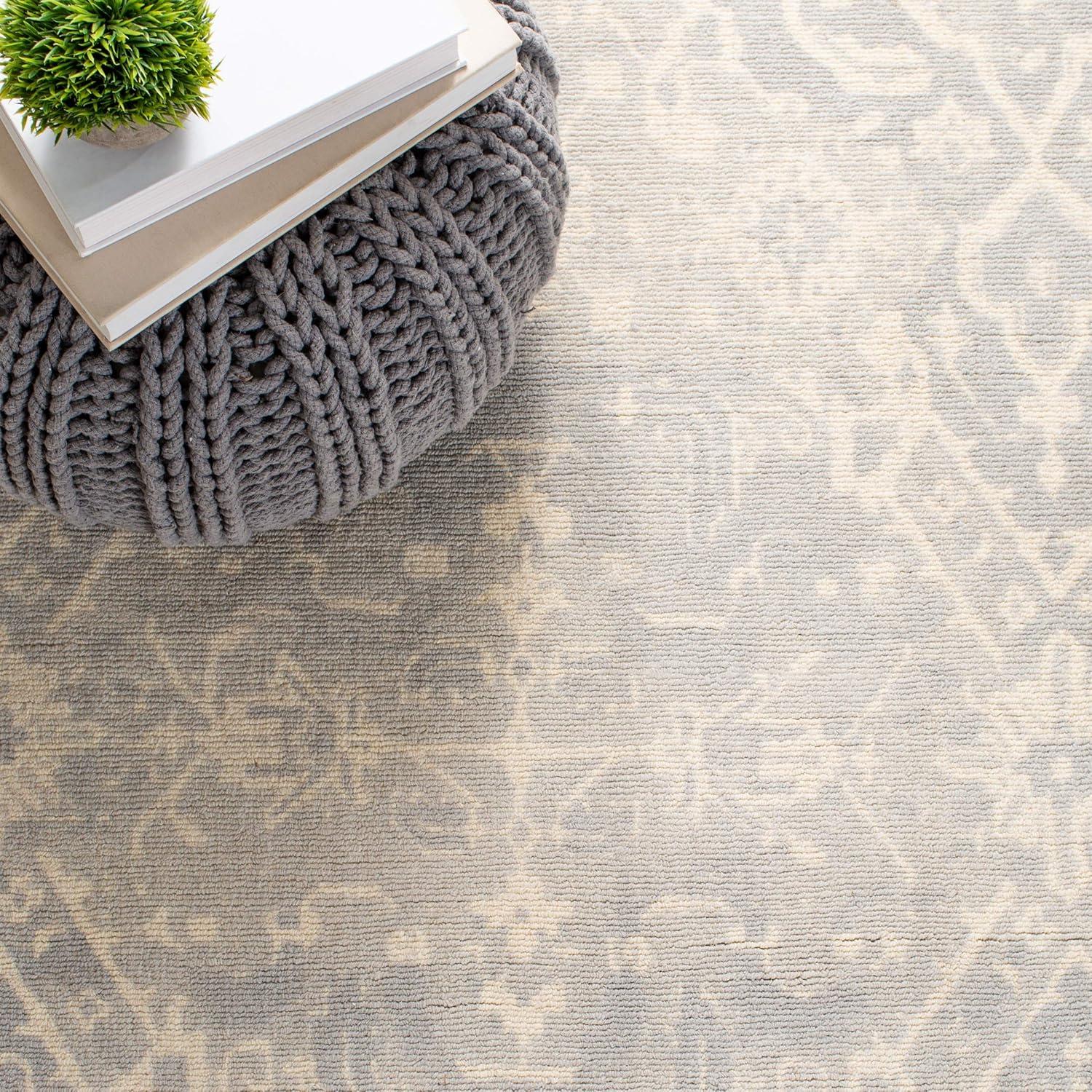 Restoration Vintage RVT532 Hand Tufted Indoor Accent Rug - 3'x5' - Light Grey/Ivory - Safavieh