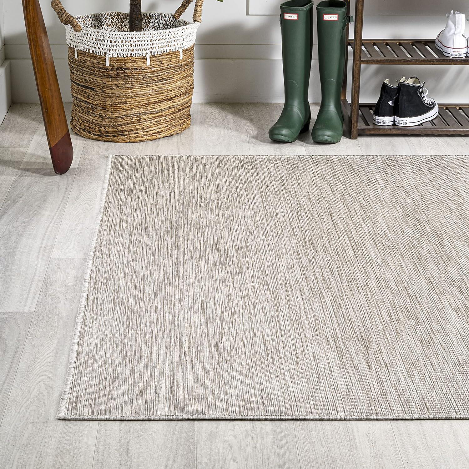 4'x6' Ethan Modern Flatweave Solid  Area Rug, Light Gray - JONATHAN Y