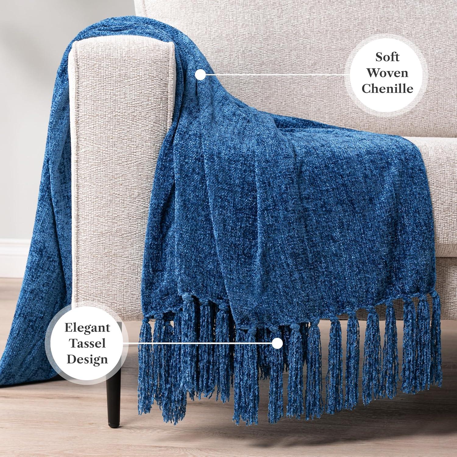 Pavilia Throw Blanket