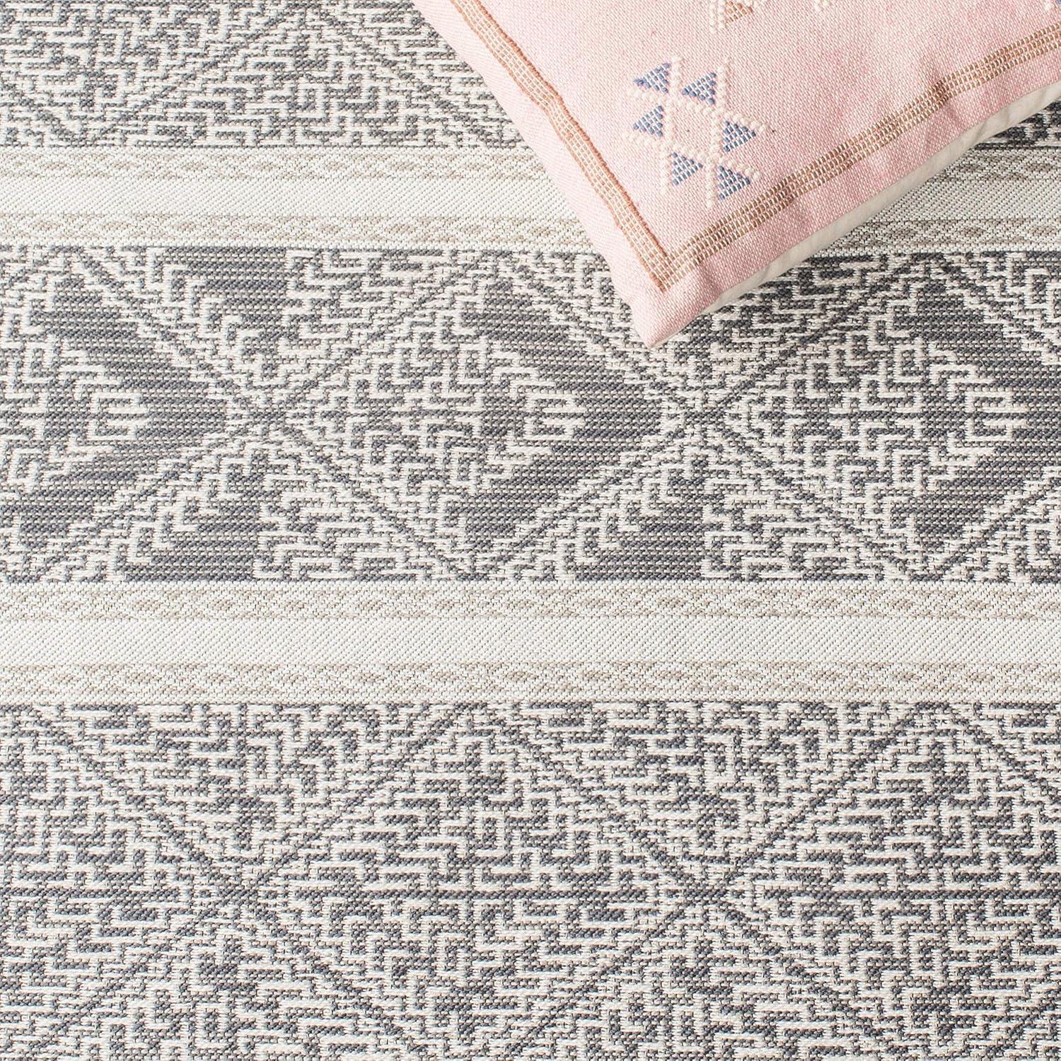 Classic Vintage CLV717 Hand Woven Area Rug - Grey - 6'x9' - Safavieh.