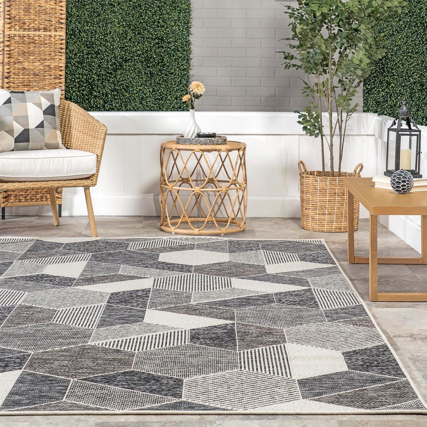 Nuloom Imogene Geometric Indoor/Outdoor Area Rug