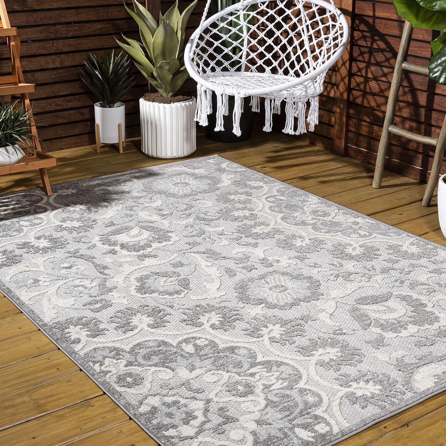 Modern Moroccan Medallion 4' x 6' Gray Synthetic Area Rug