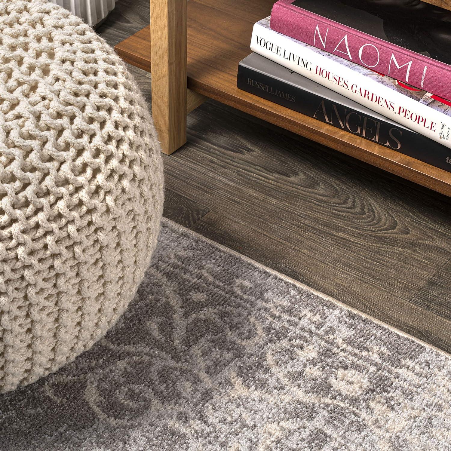 3'x5' Minori Filigree Medallion Area Rug, Light Gray/Cream - JONATHAN Y