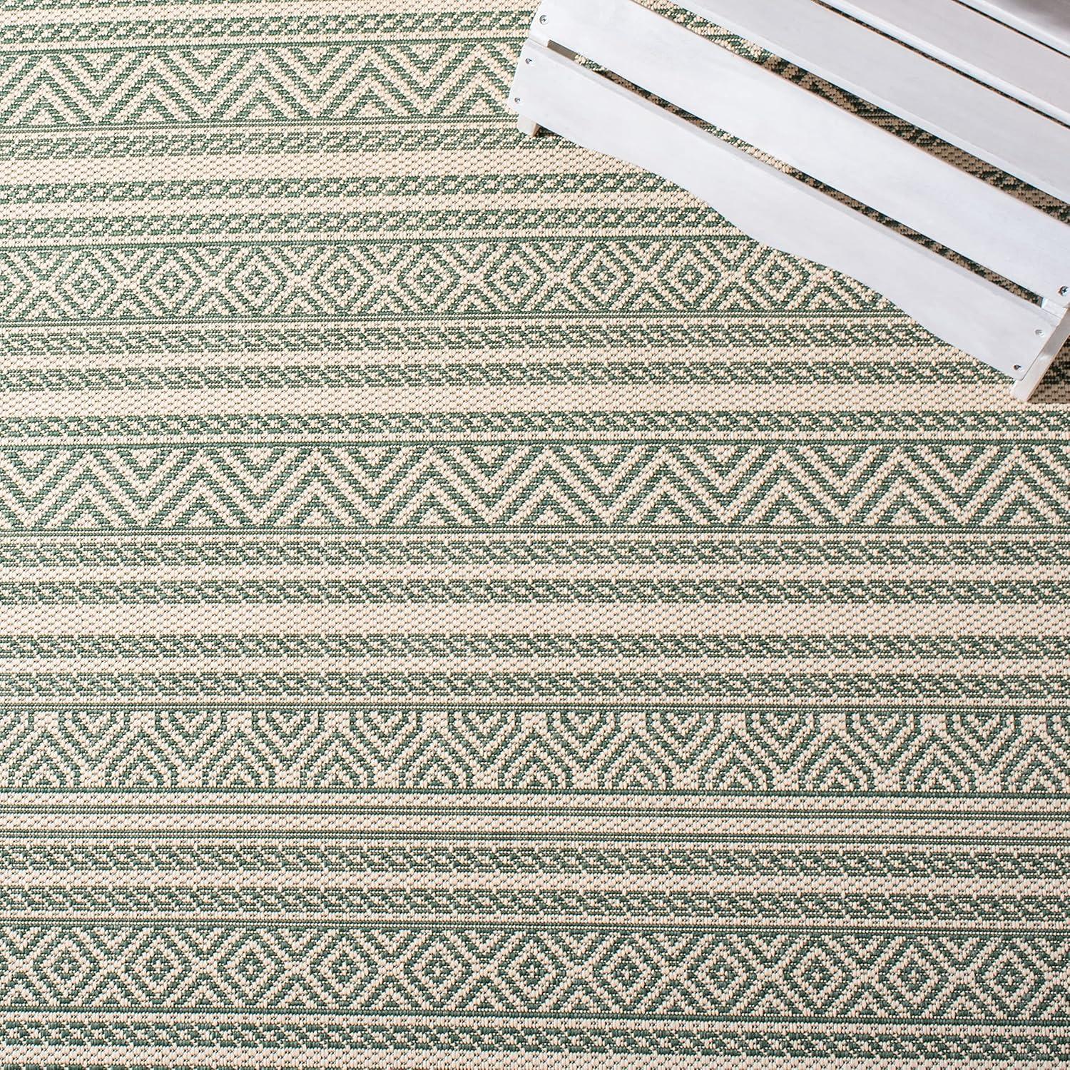 Courtyard CY6866 Power Loomed Indoor/Outdoor Area Rug - Beige/Dark Green - 8'x10' - Safavieh.