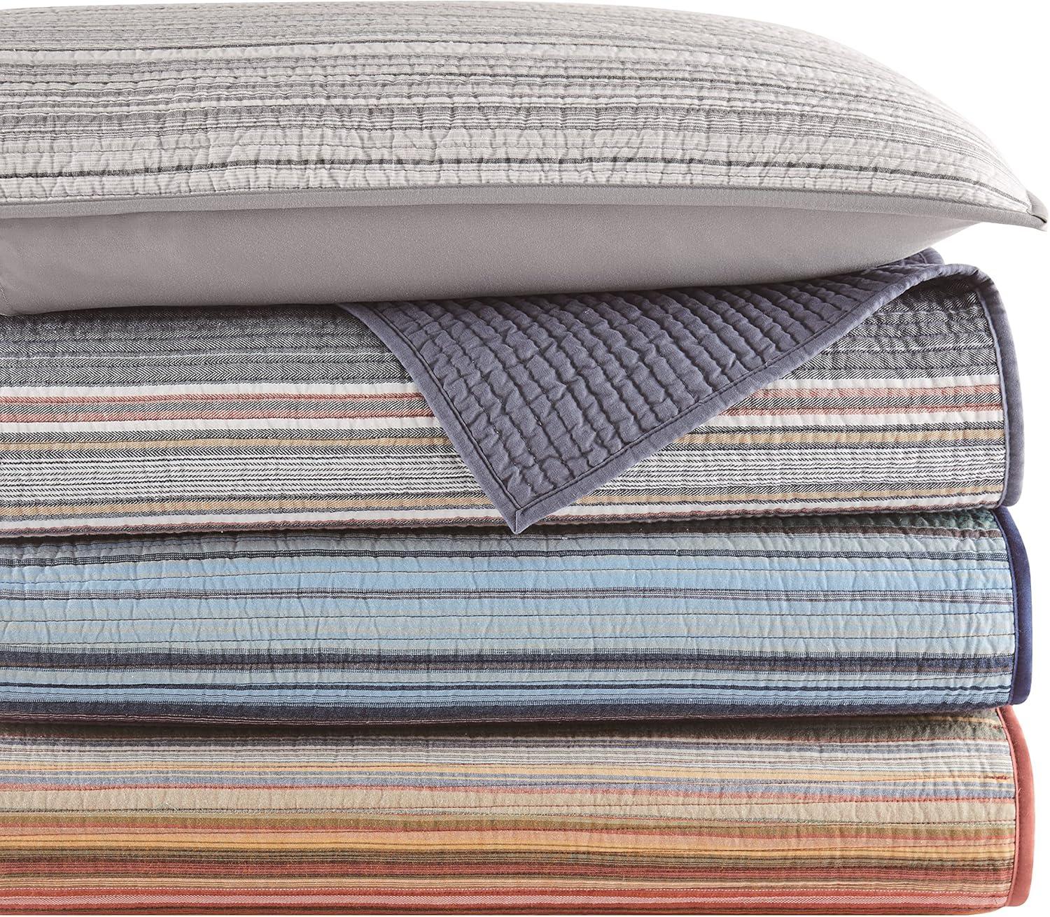 Gray Woven Cotton King Quilt Set with Striped Pattern