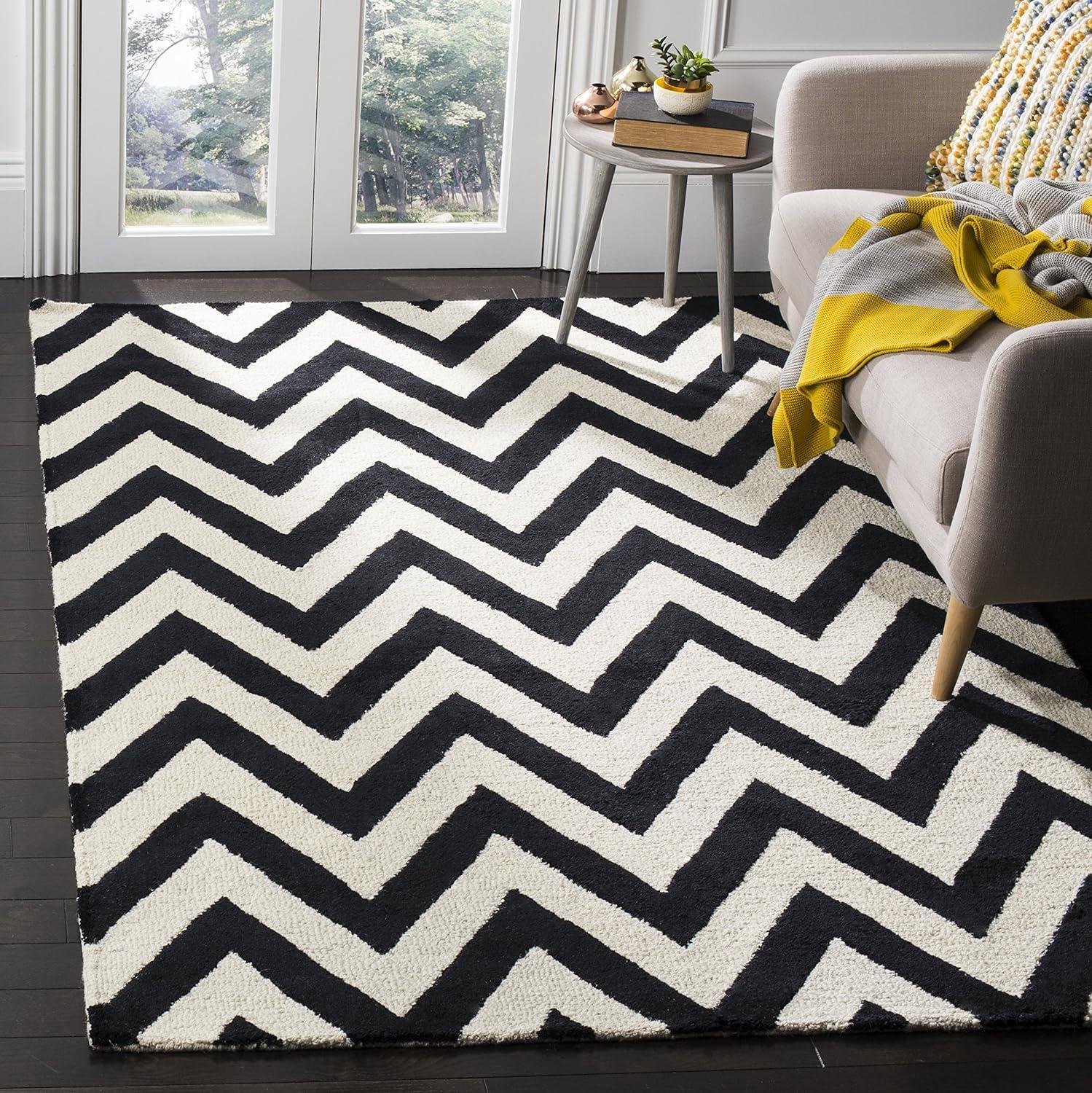 SAFAVIEH Cambridge Kaitlyn Zig Zag Stripes Wool Area Rug, Black/Ivory, 8' x 10'