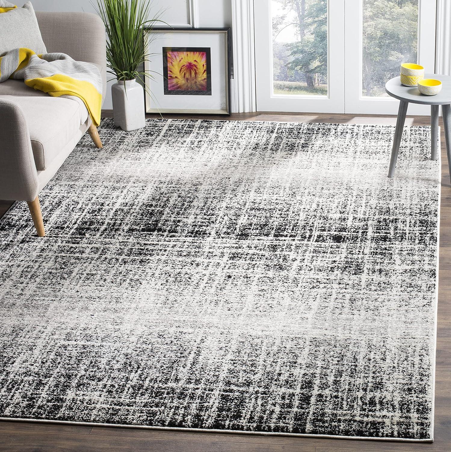 Adirondack ADR116 Machine Made Indoor Area Rug - Ivory/Black - 4'x4' - Safavieh