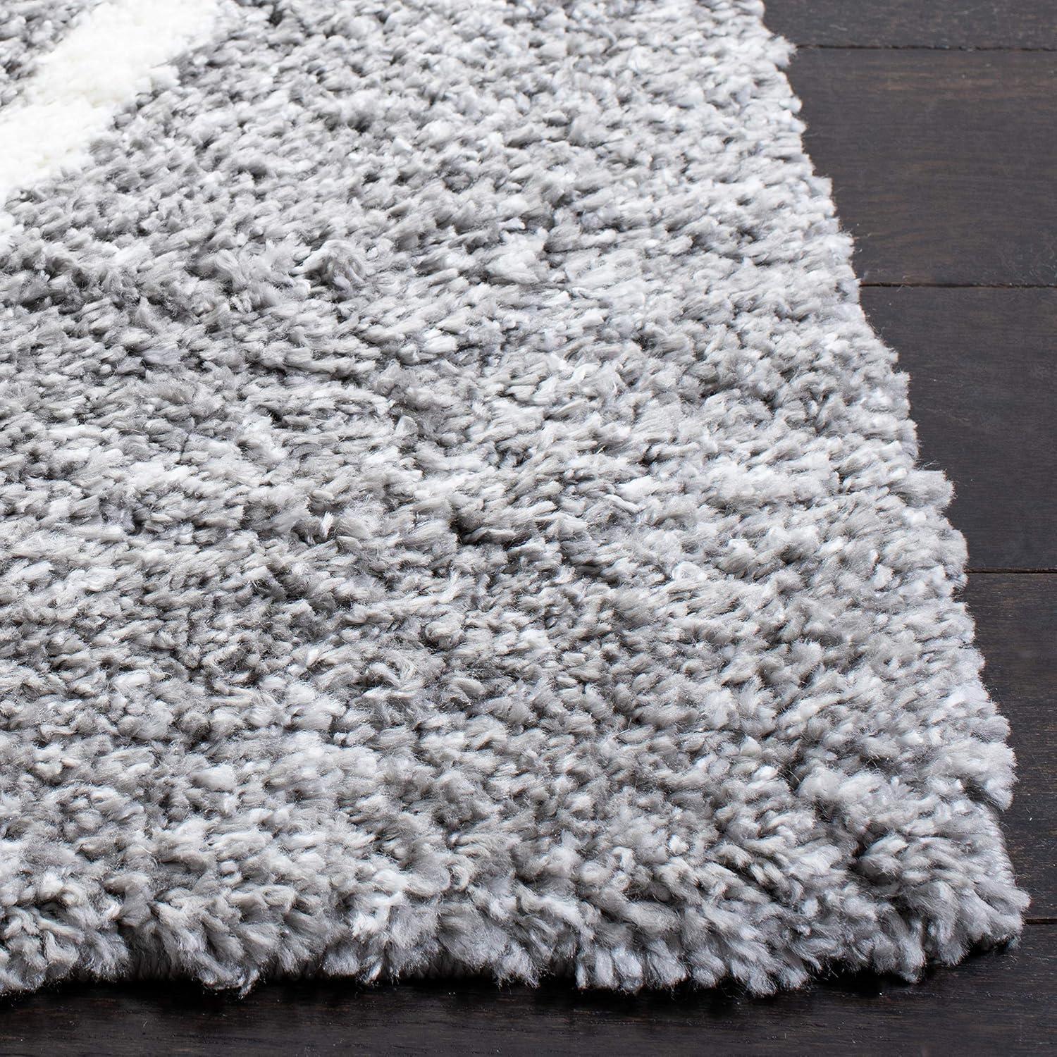 August Shag 500 AUG531 Power Loomed Indoor Area Rug - Light Grey/Ivory - 5'-5"x7'-7" - Safavieh
