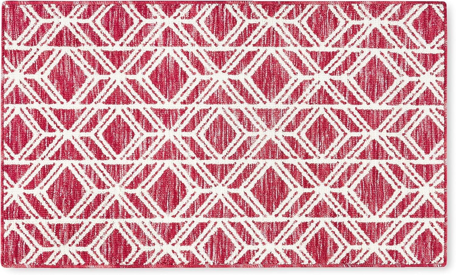 Town & Country Living TOWN & COUNTRY EVERYDAY Walker Modern Diamond Everwash Non-Slip Backing Kitchen Mat