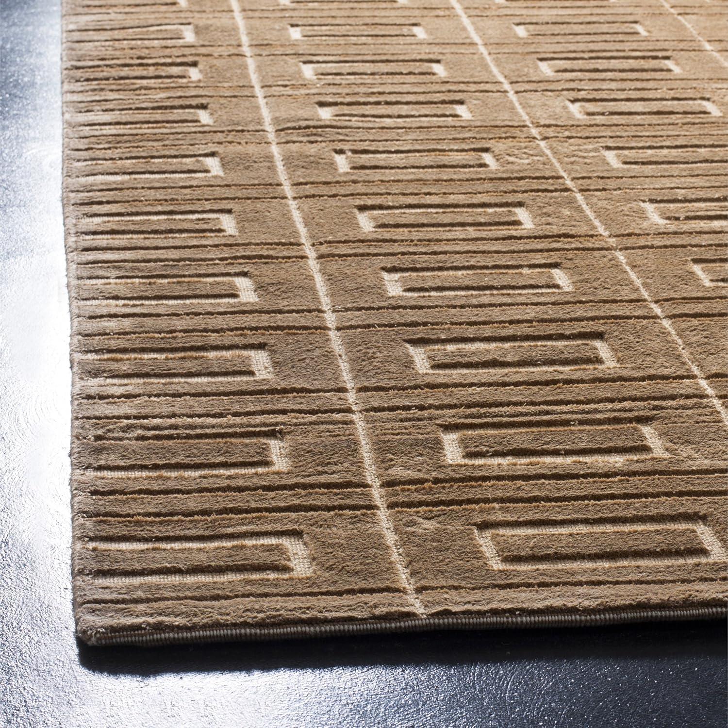 SAFAVIEH Mirage Charmaine Geometric Area Rug, Pearl, 8' x 10'