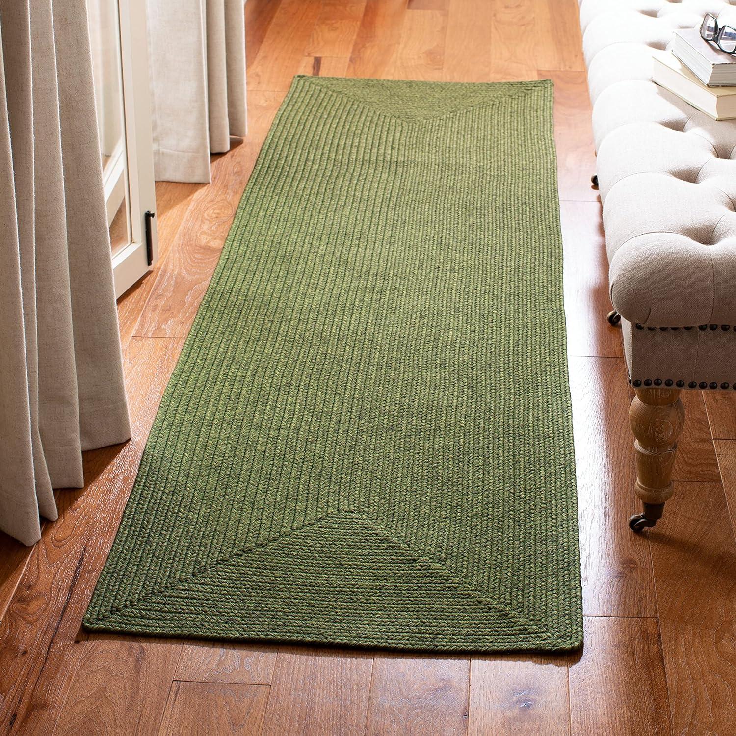 Braided BRD315 Hand Woven Accent Rug - Green - 3'x5' Oval - Safavieh.