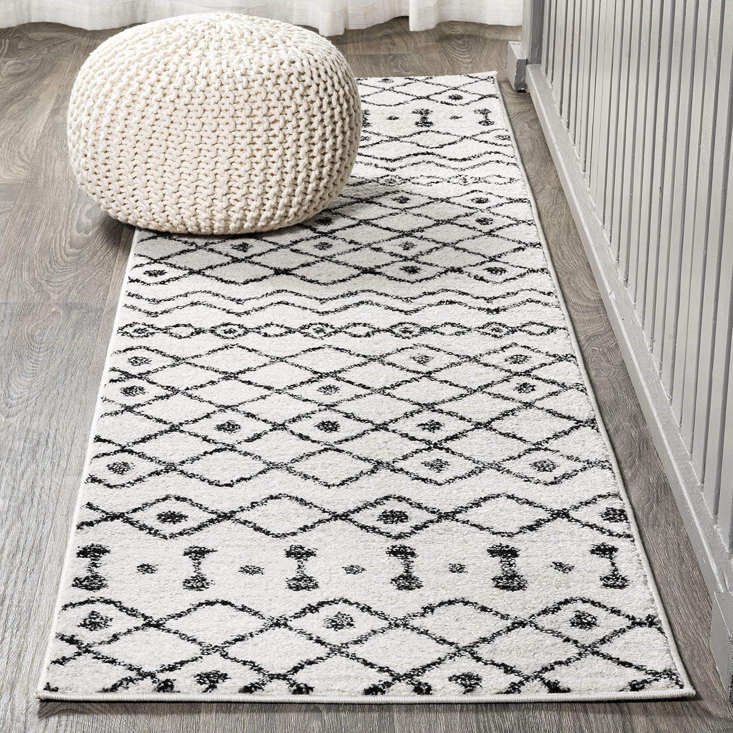 2'x8' Aksil Moroccan Beni Souk Runner Rug, Cream/Black - JONATHAN Y