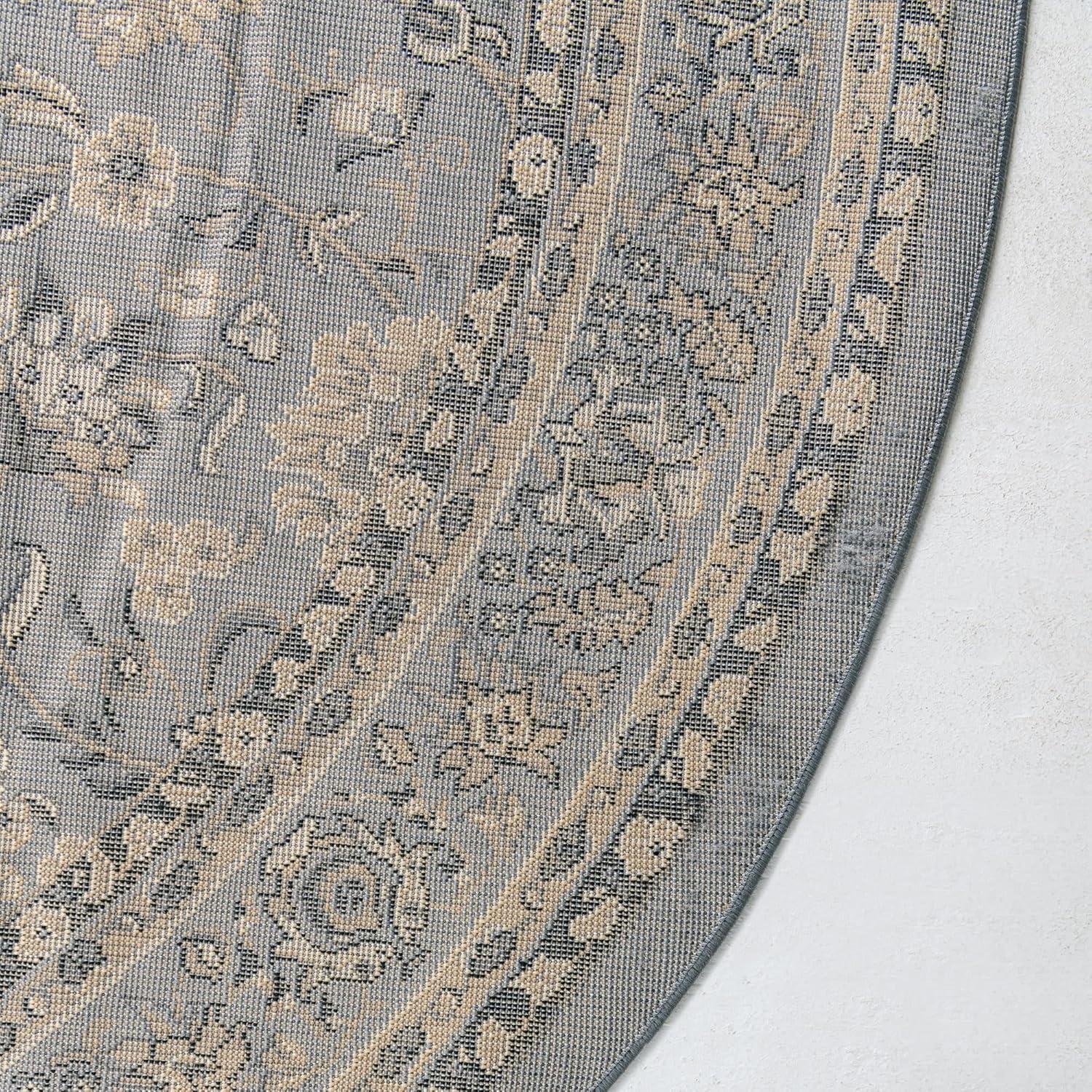 Unique Loom 4' 0 x 4' 0 Sialk Hill Washington Gray Area Rug