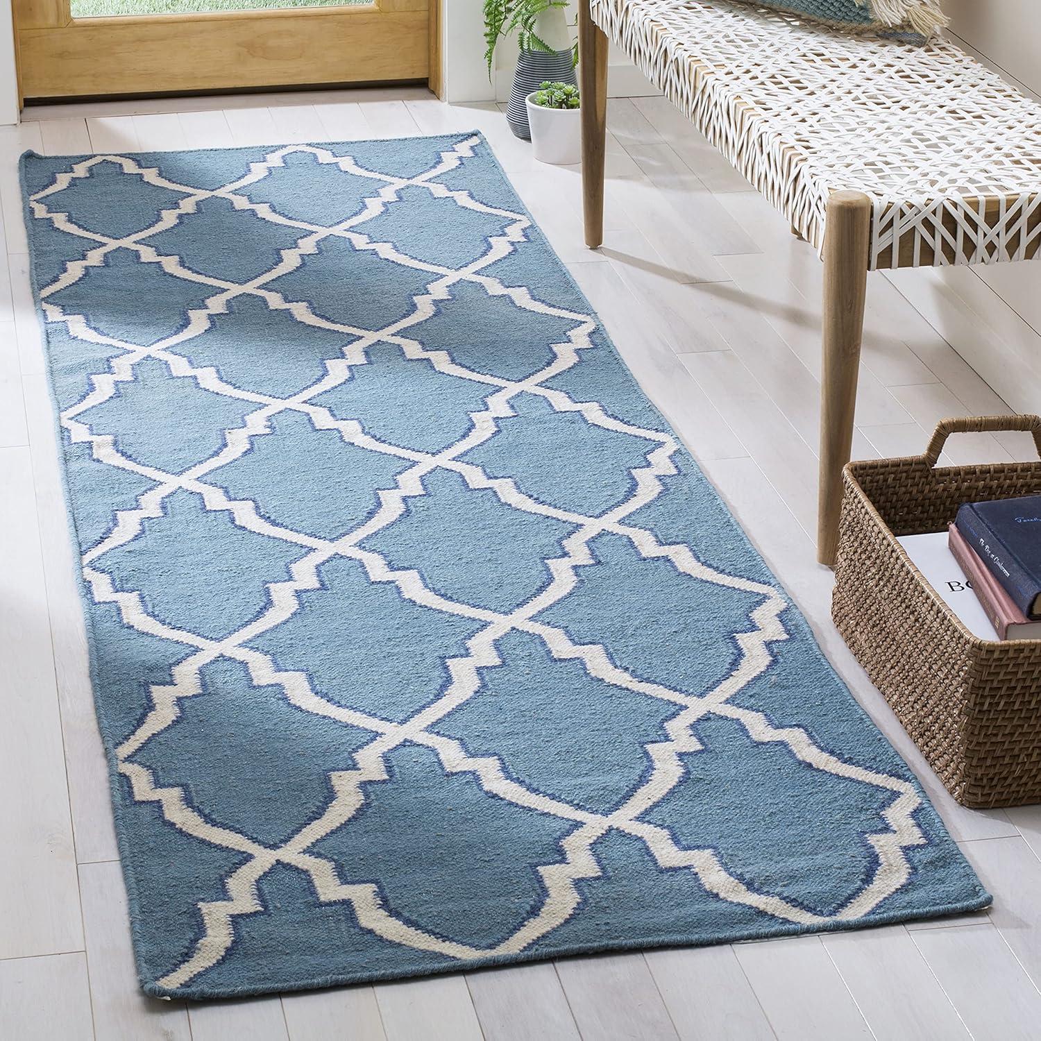 SAFAVIEH Dhurrie Astrid Geometric Moroccan Wool Runner Rug, Light Blue/Ivory, 2'6" x 10'