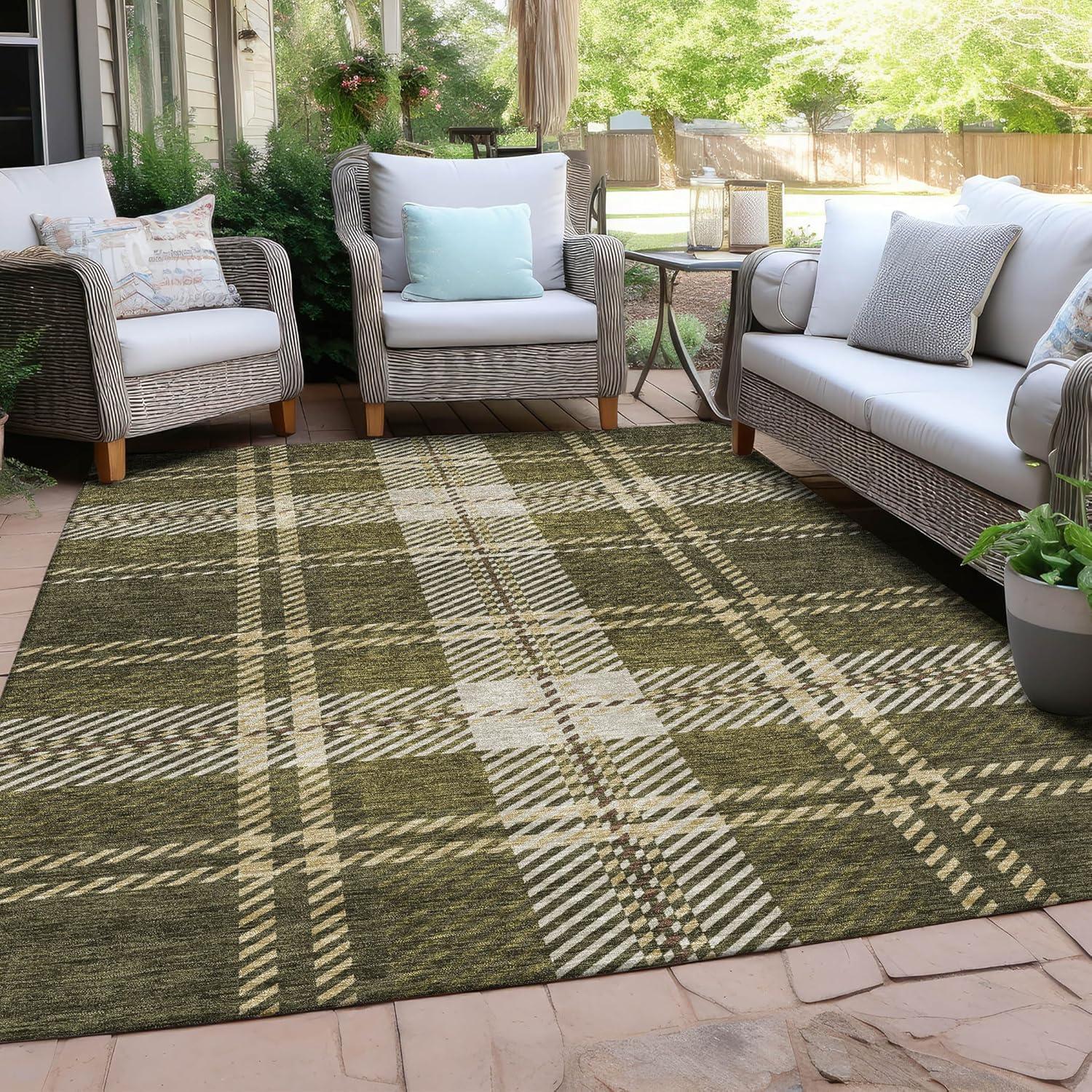 Olive Plaid Synthetic Indoor/Outdoor 8' x 10' Rug