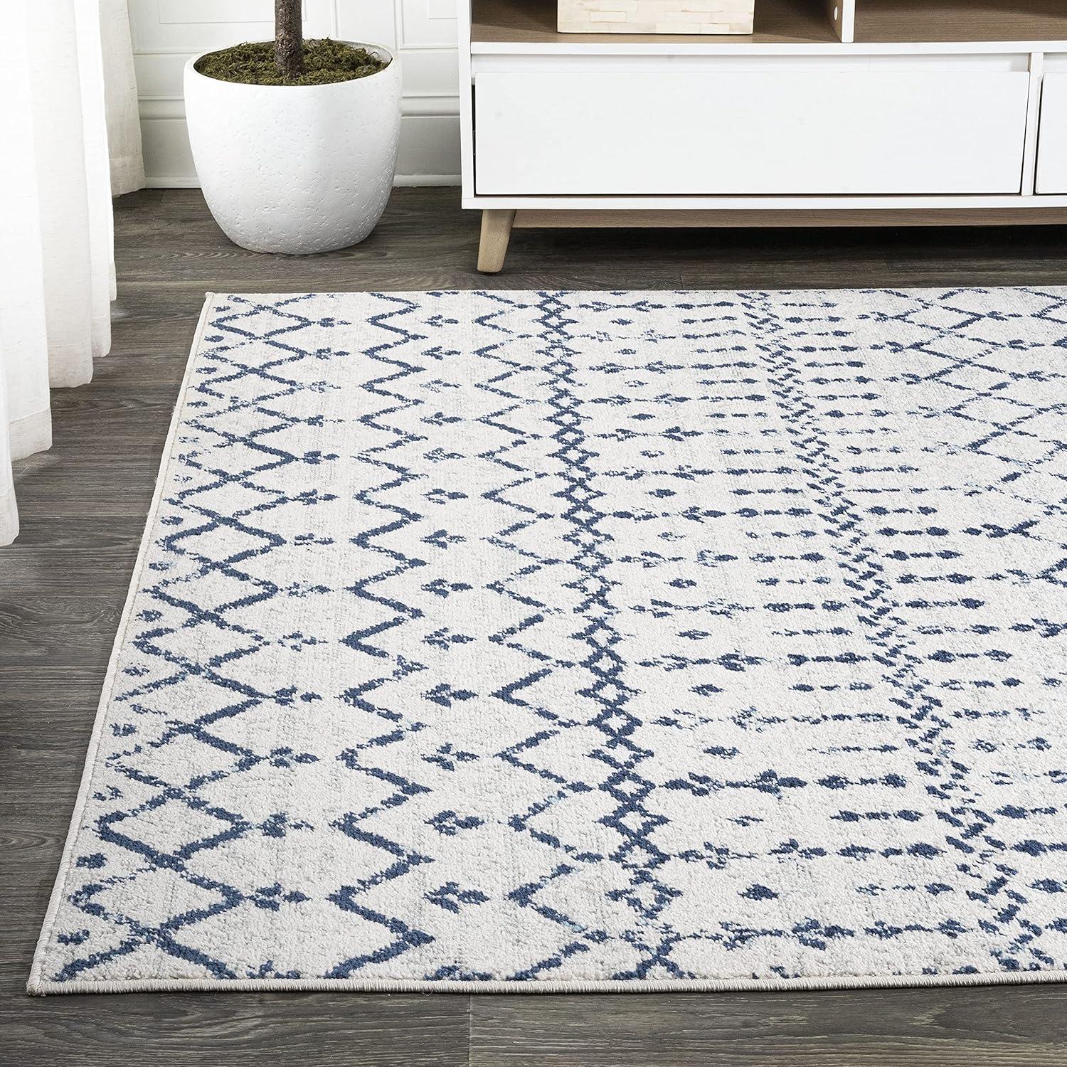 5'x 8' Morrocan Hype Boho Vintage Diamond Area Rug, Cream/Navy - JONATHAN Y