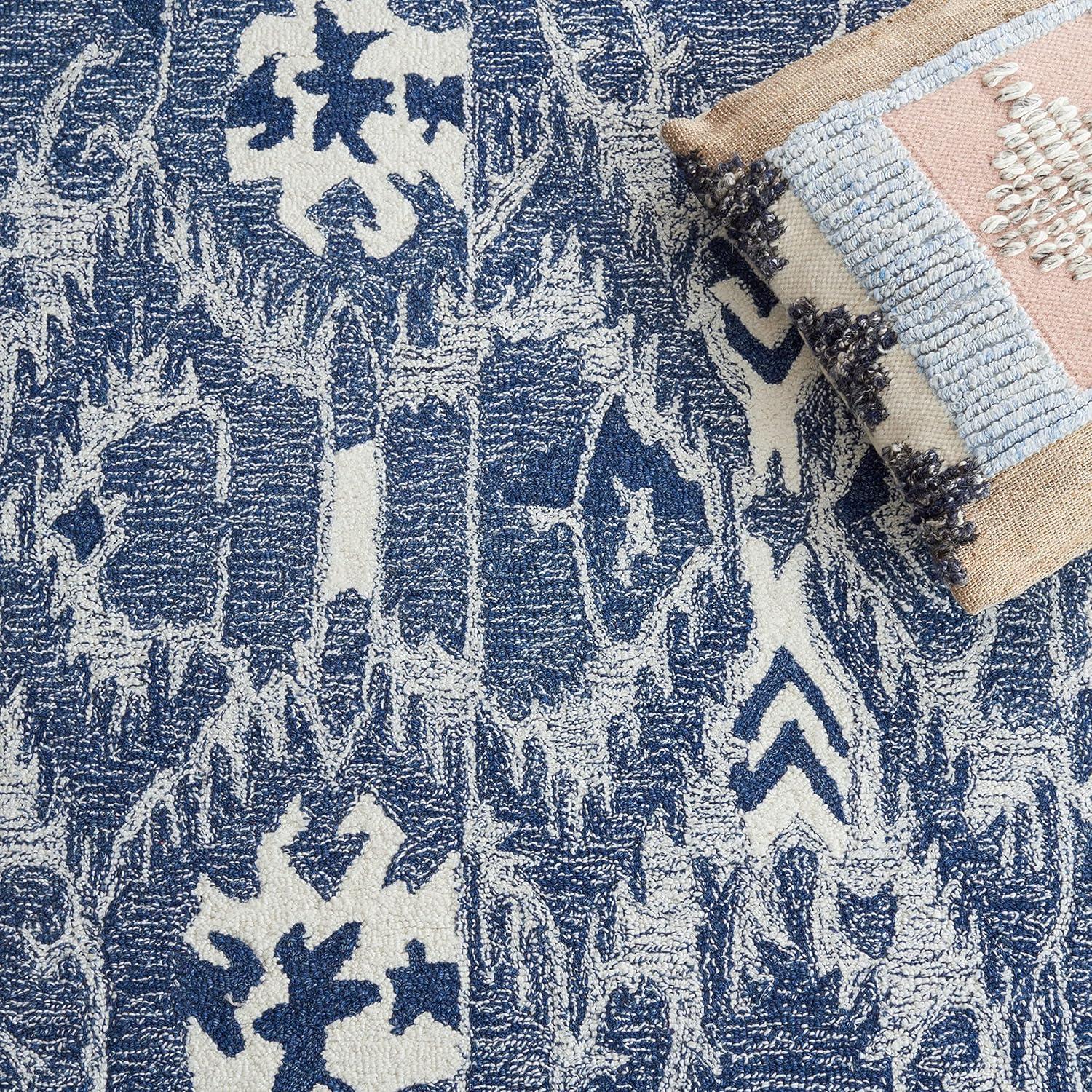 Ikat IKT654 Hand Tufted Area Rug - Blue/Ivory - 8'x10' - Safavieh.